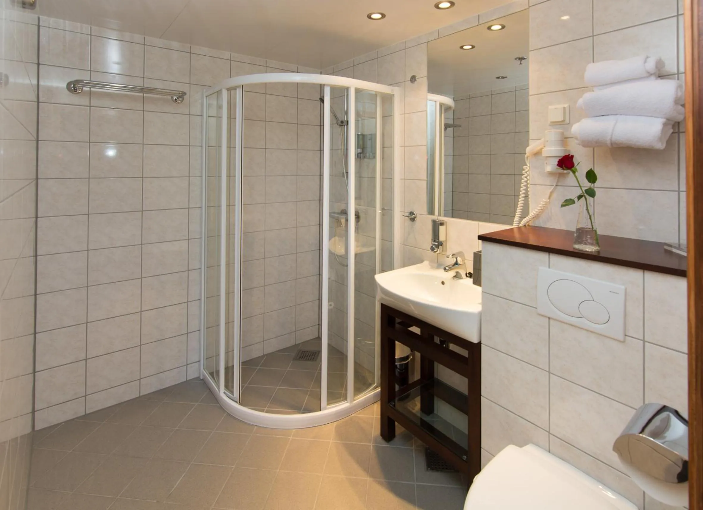 Shower in Arendal Herregaard Spa & Resort