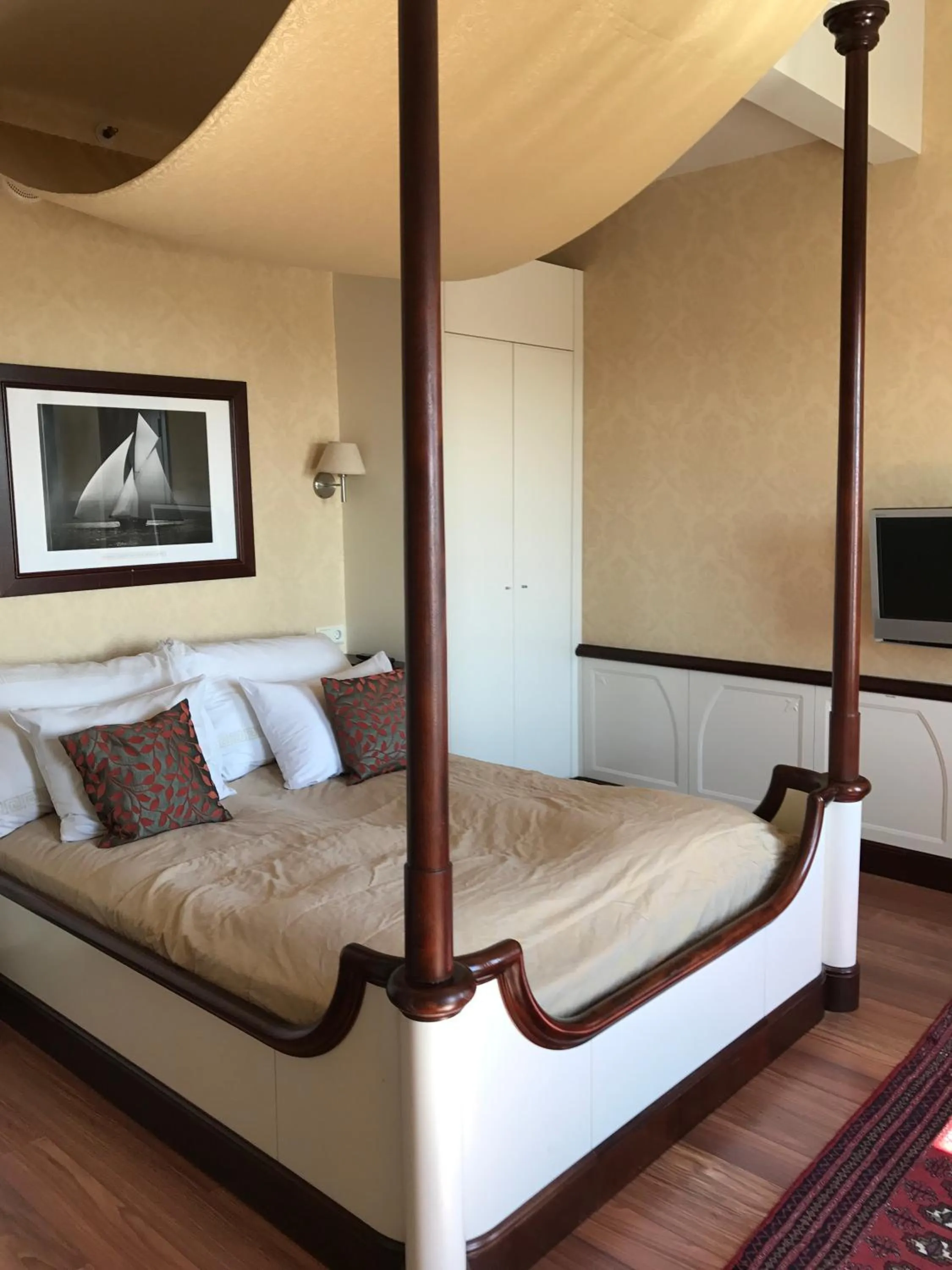 Bed in Arendal Herregaard Spa & Resort