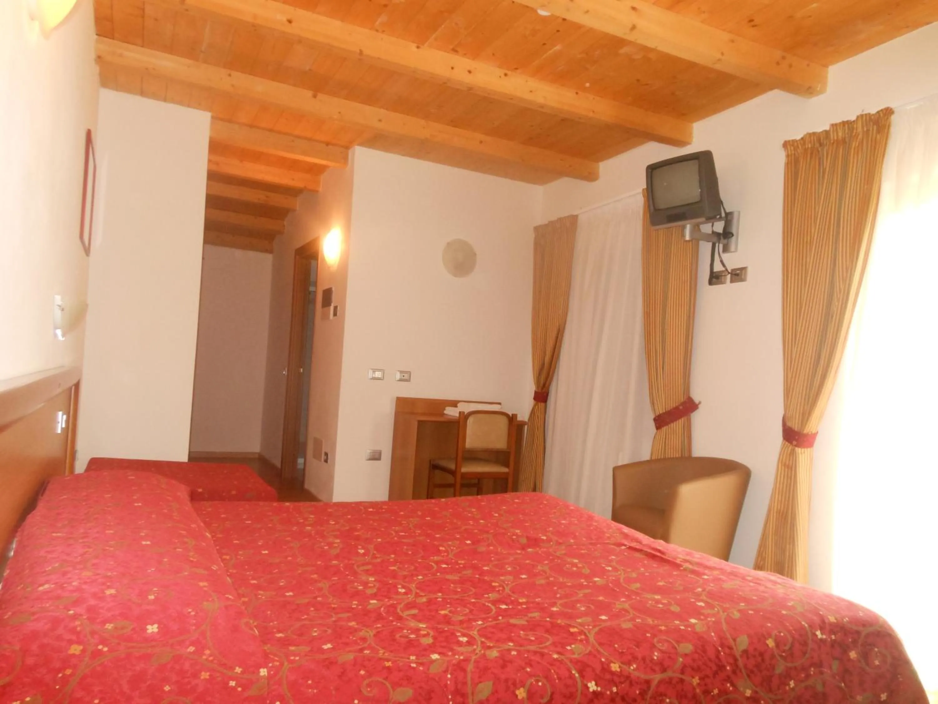 Photo of the whole room in Hotel Montebaldina