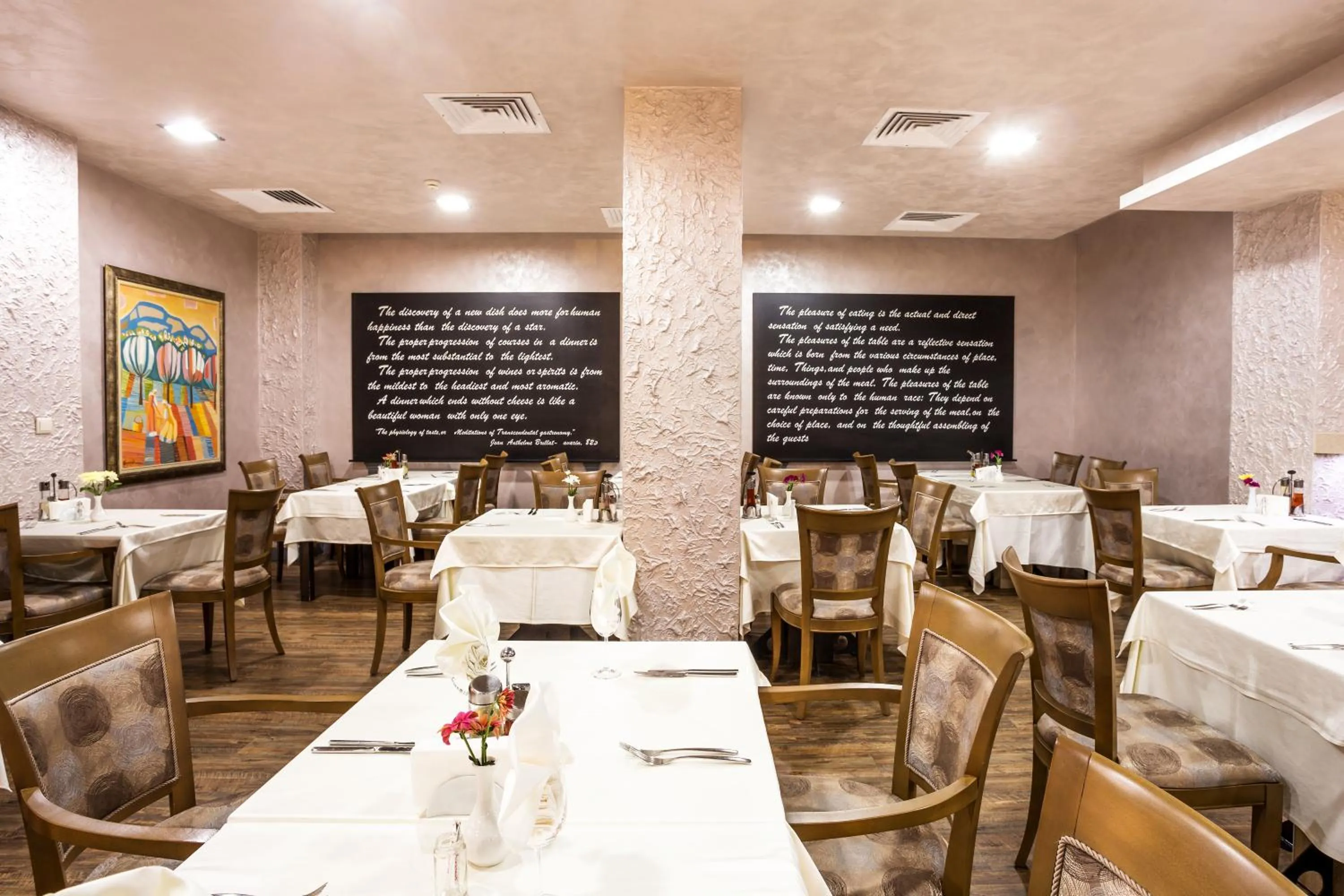 Restaurant/places to eat in Balneo Complex & Spa Aquatonik