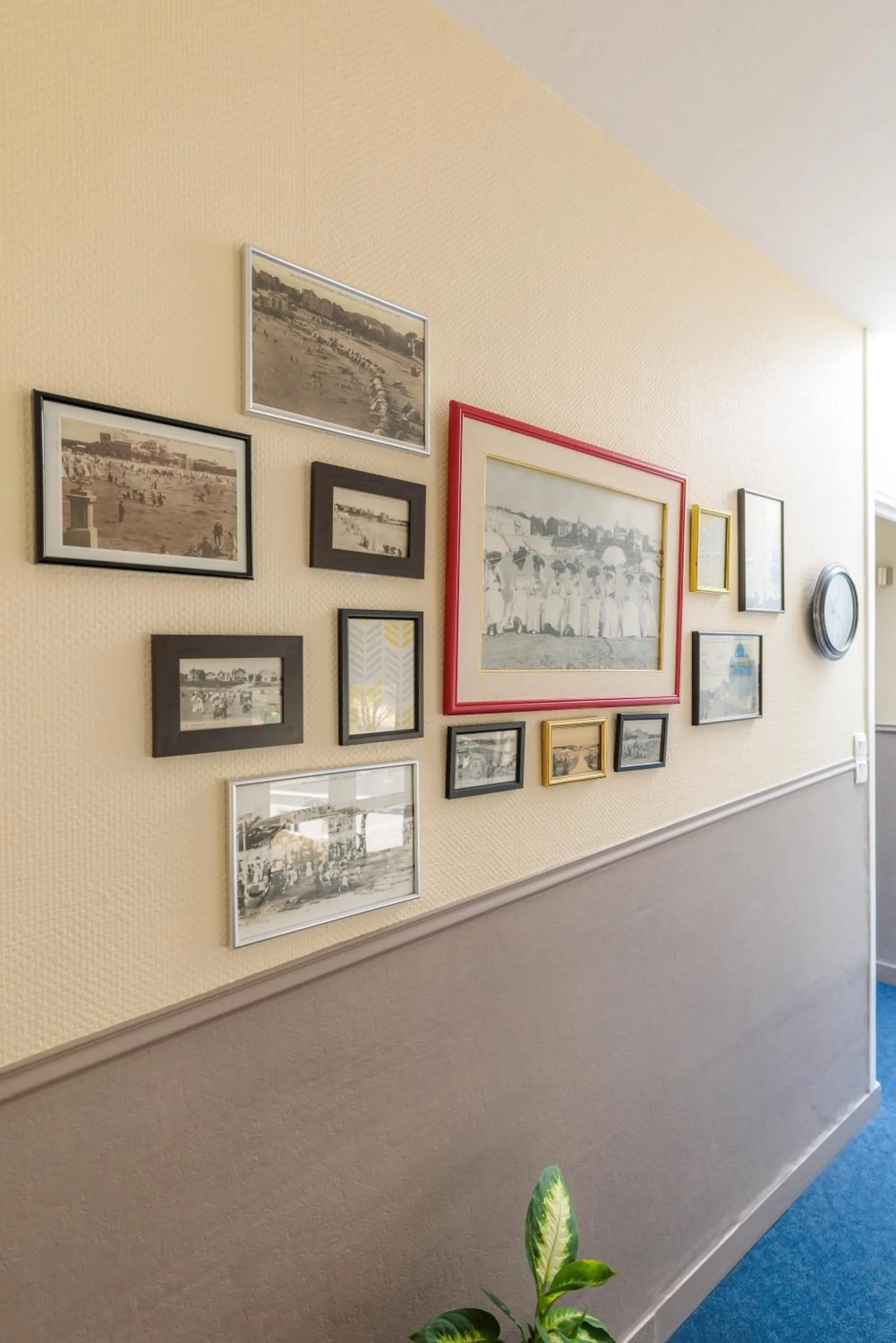 Property building in Hotel Belle Vue Royan