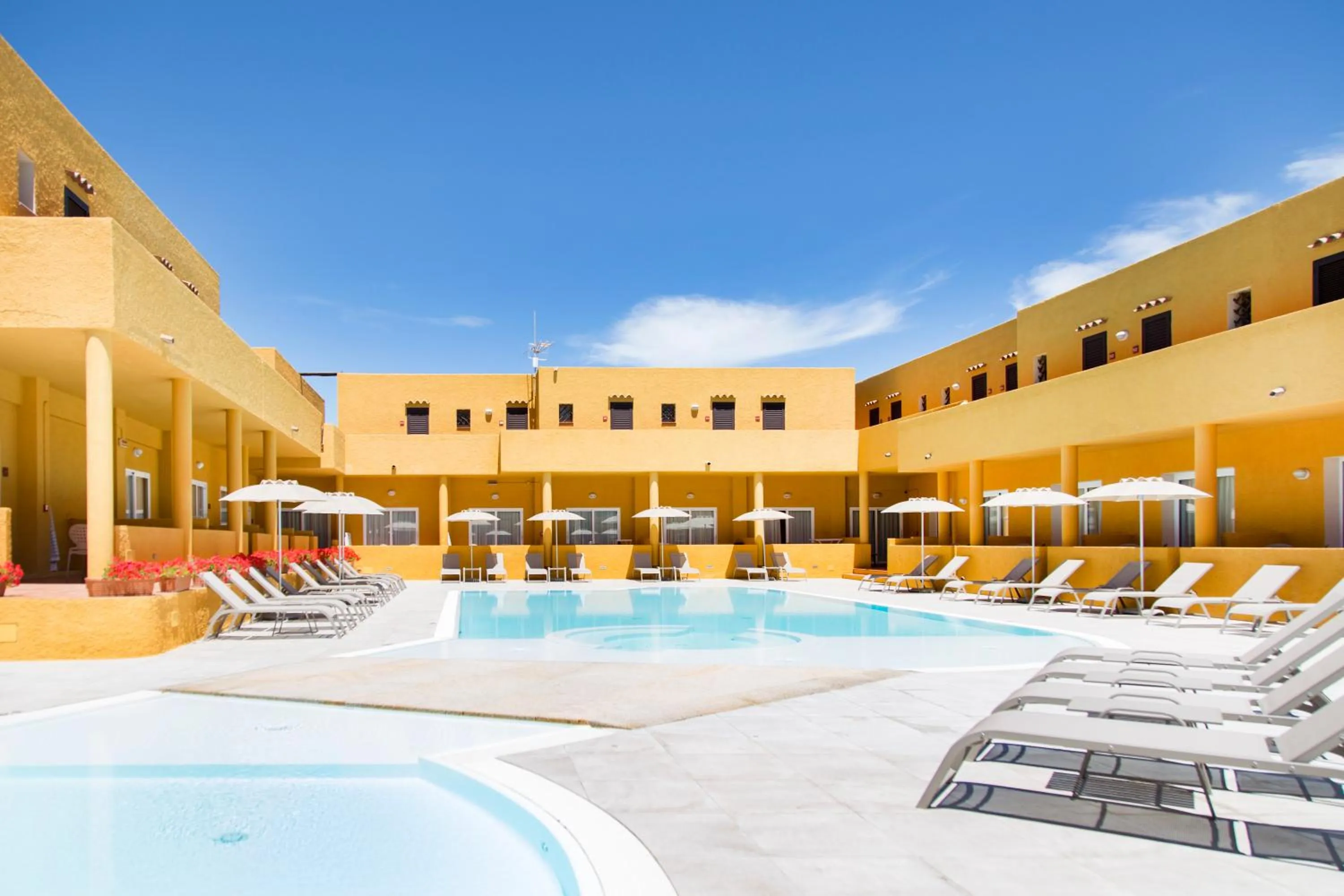 Swimming pool in Blu Hotel Laconia Village