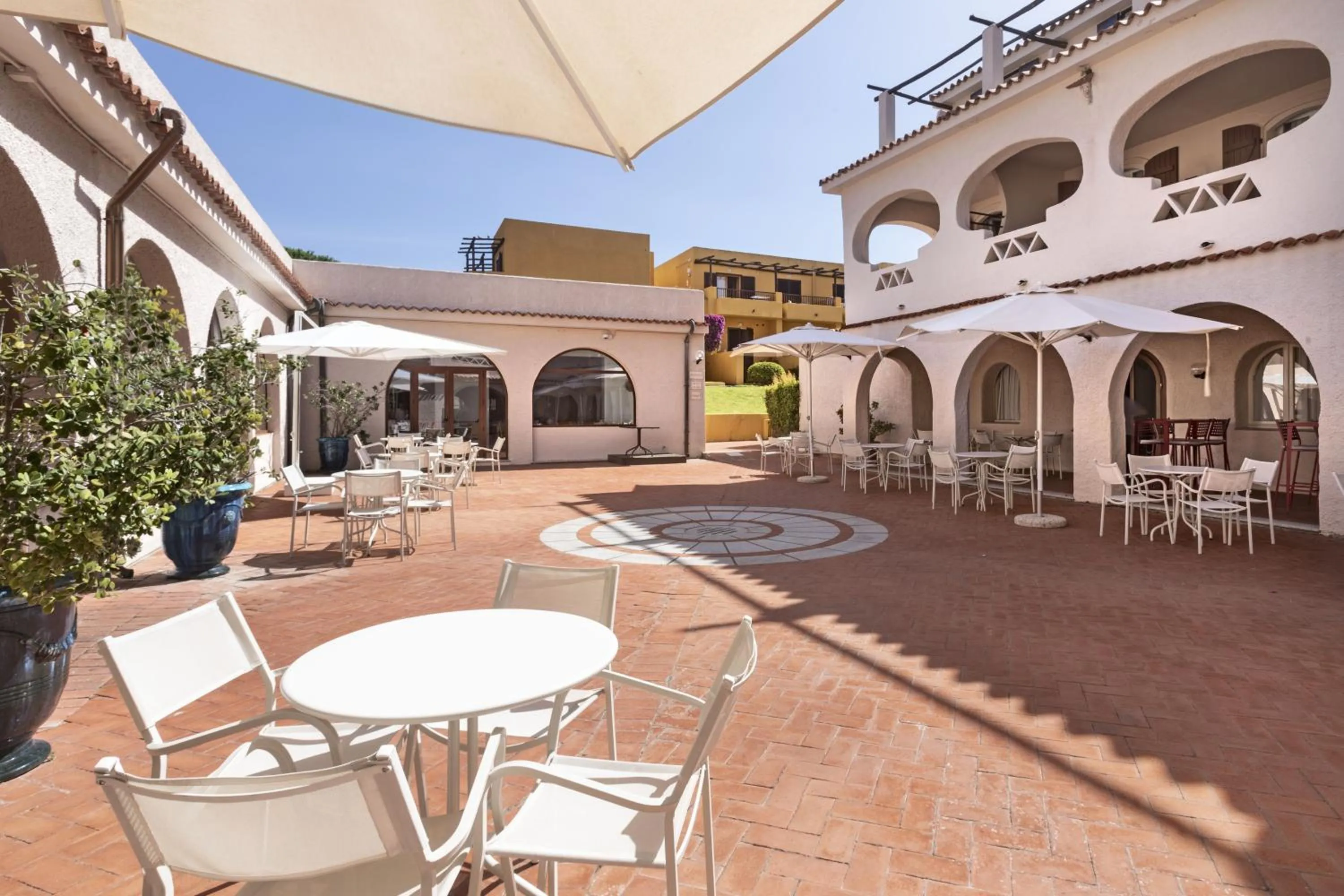 Lounge or bar in Blu Hotel Laconia Village