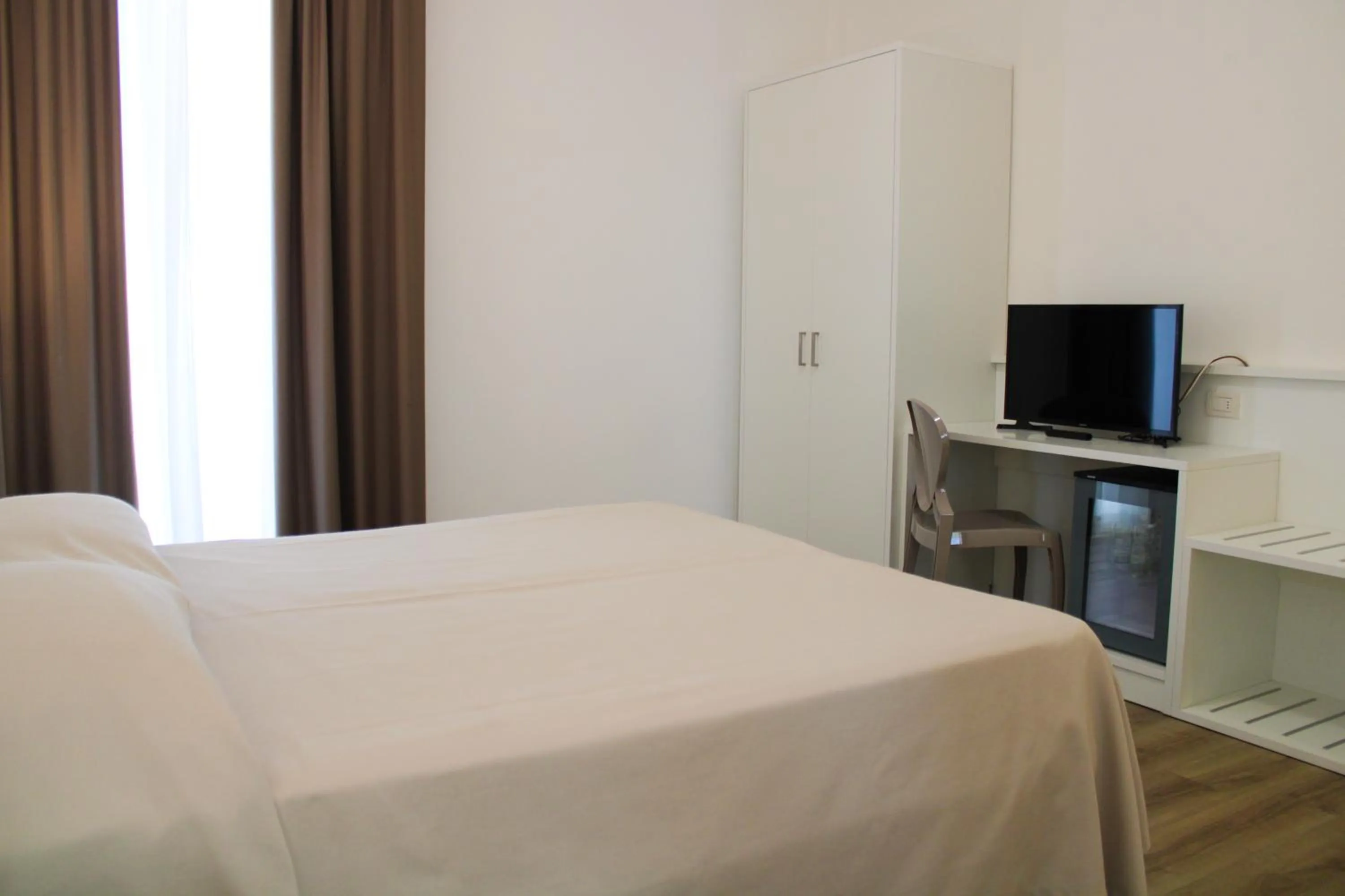 Bed in Hotel Esplanade