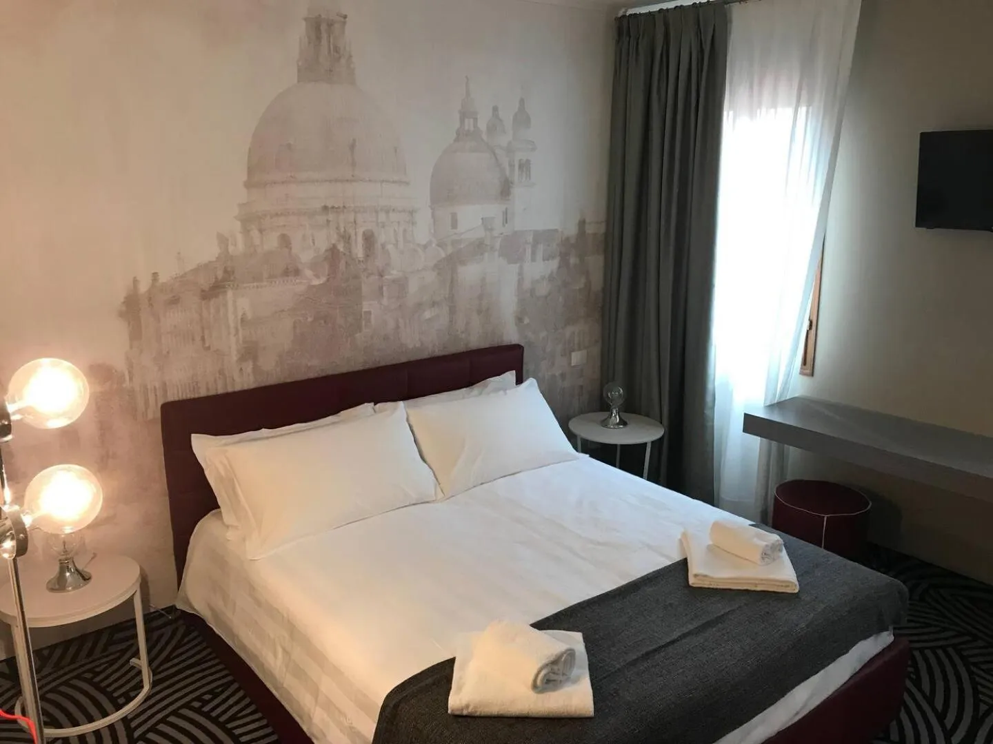 Bed in Hotel Cannaregio 2357
