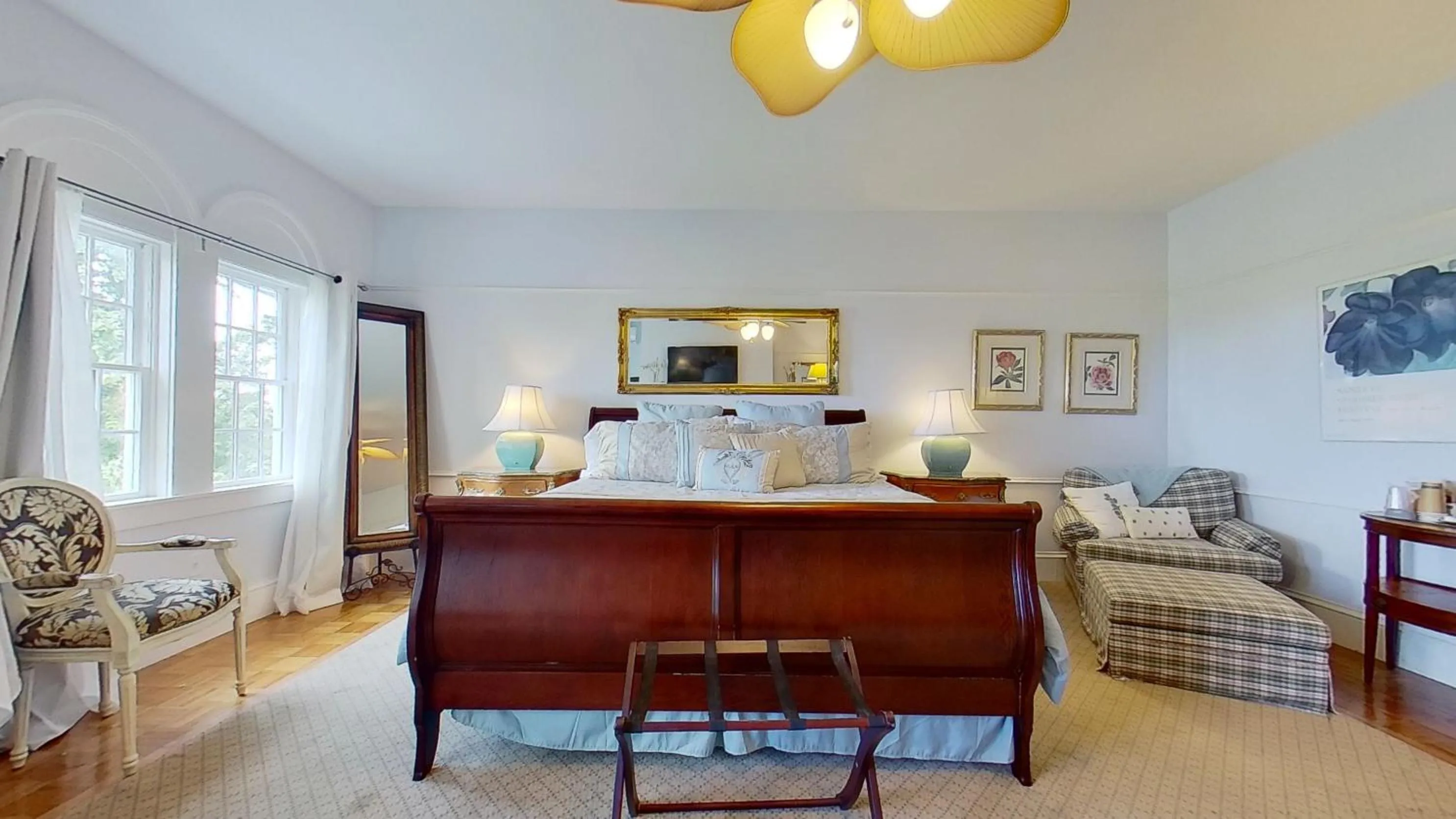 Bedroom in John Joseph Inn