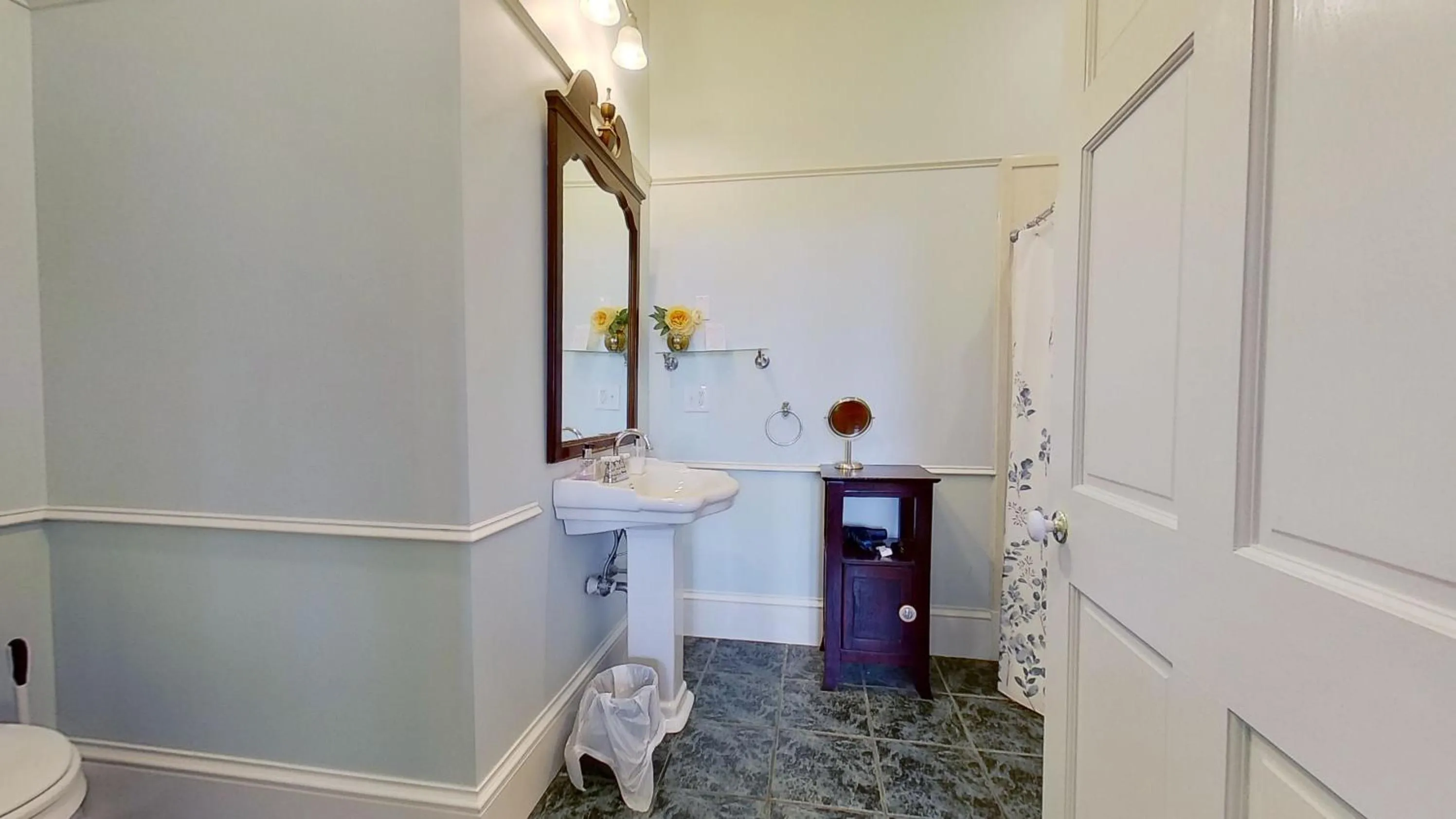 Bathroom in John Joseph Inn