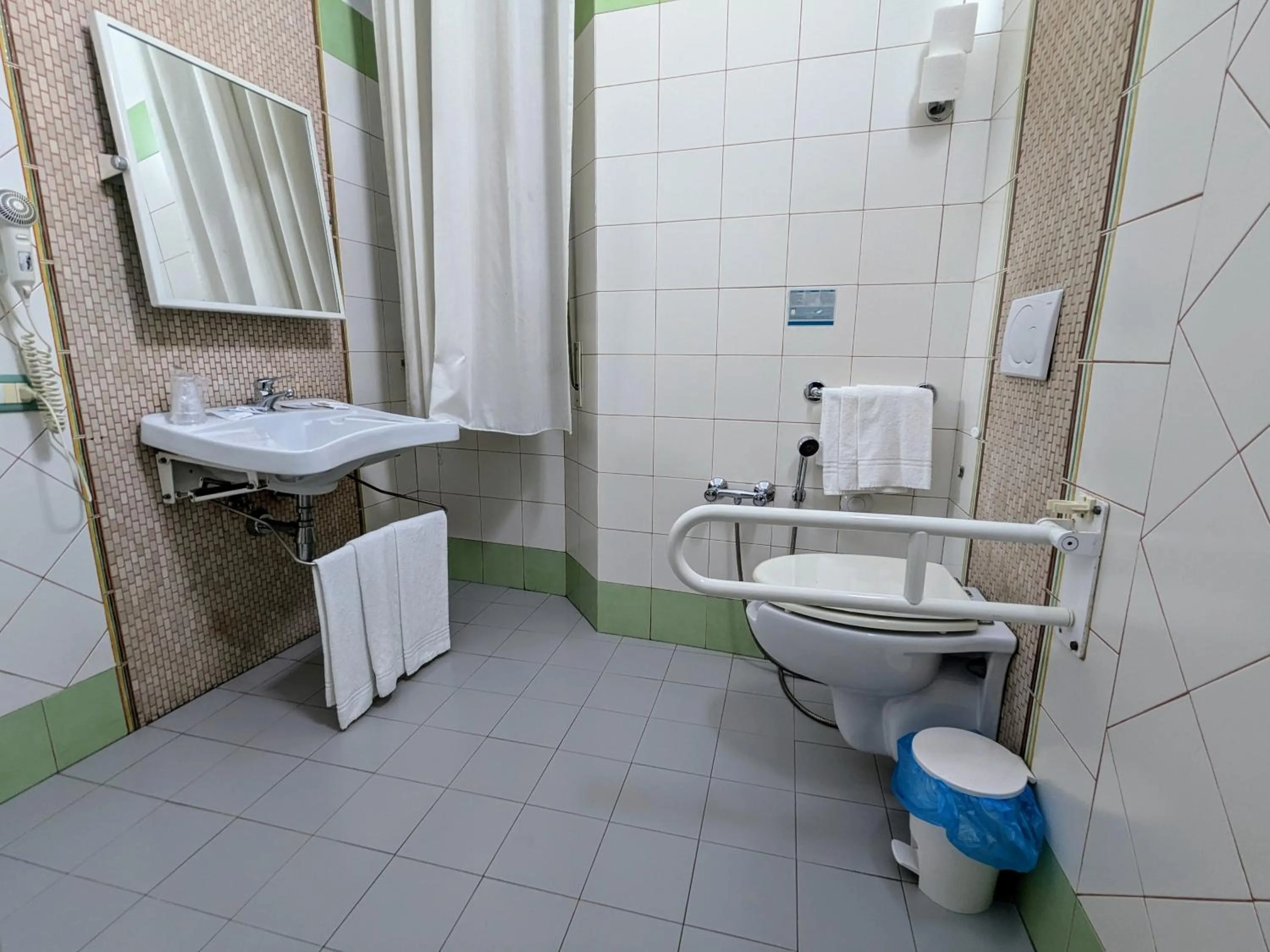 Facility for disabled guests in Hotel Soggiorno Athena