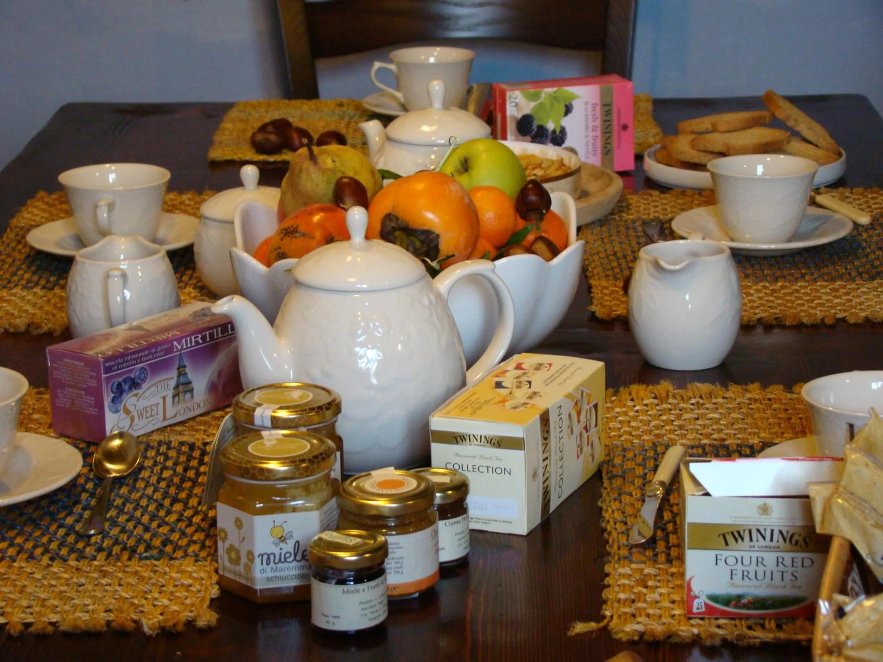 Breakfast in Borgo Tepolini Country House