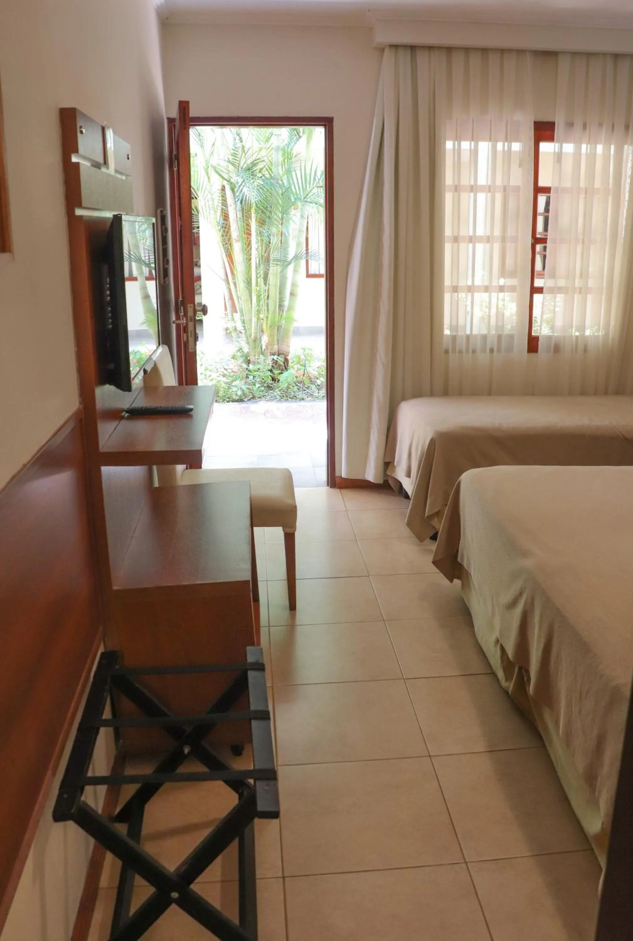 Bedroom, Bed in Hotel Jardin De Iguazu