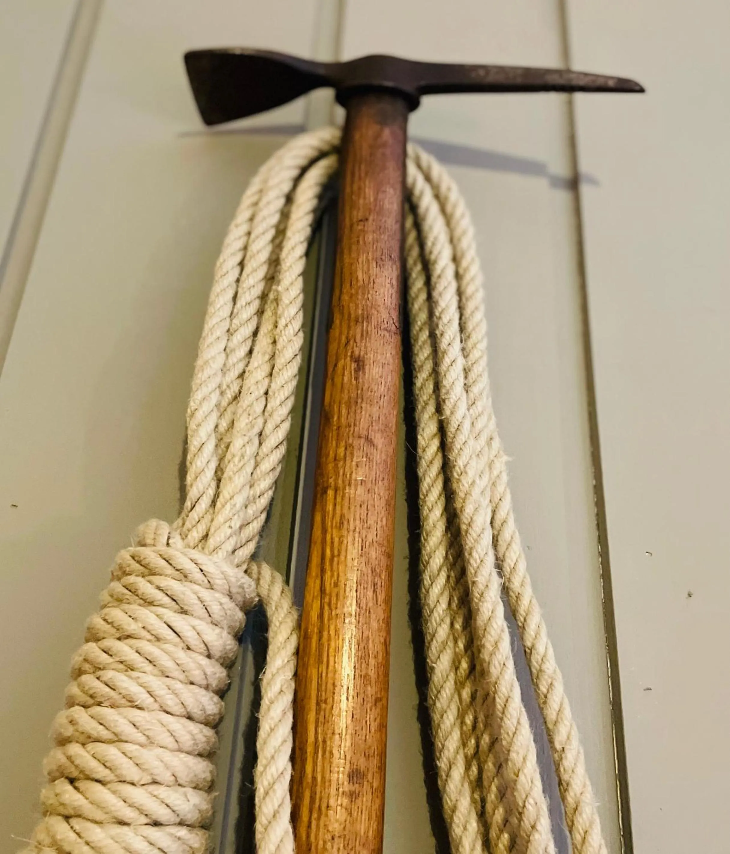 Decorative detail in Herangtunet Mountain Lodge