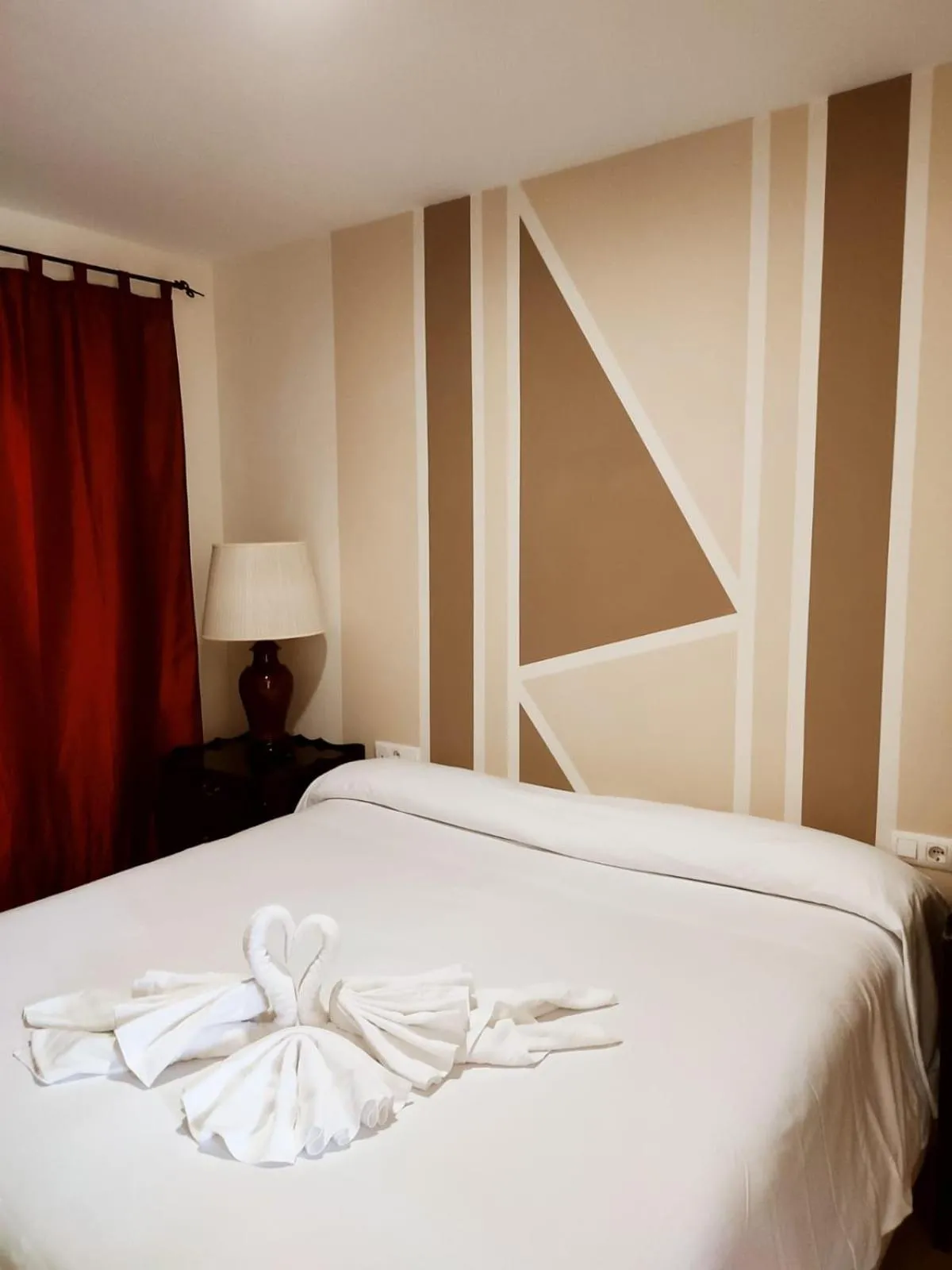 Bedroom, Bed in Hostal Alhaja Playa