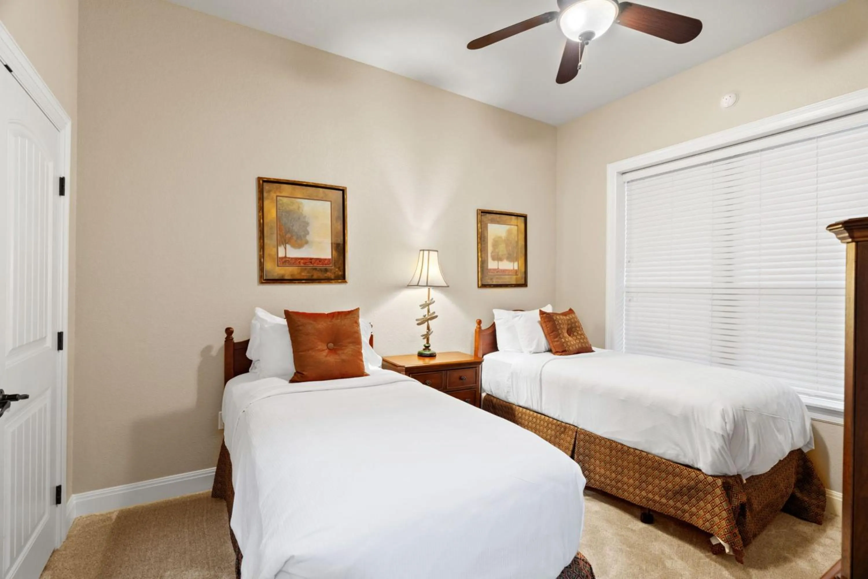 Bed in Horseshoe Bay Resort