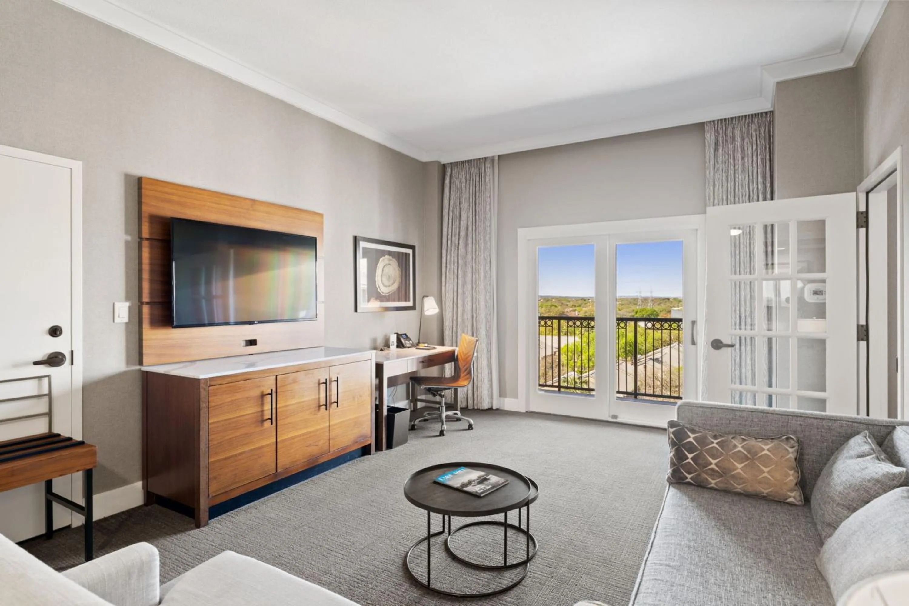 TV and multimedia in Horseshoe Bay Resort