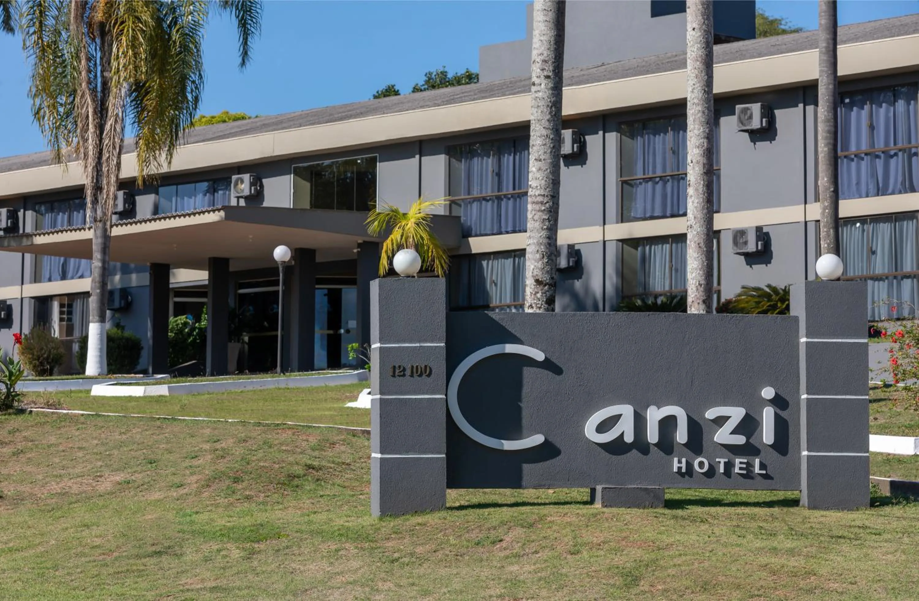 Property building in Canzi Cataratas Hotel