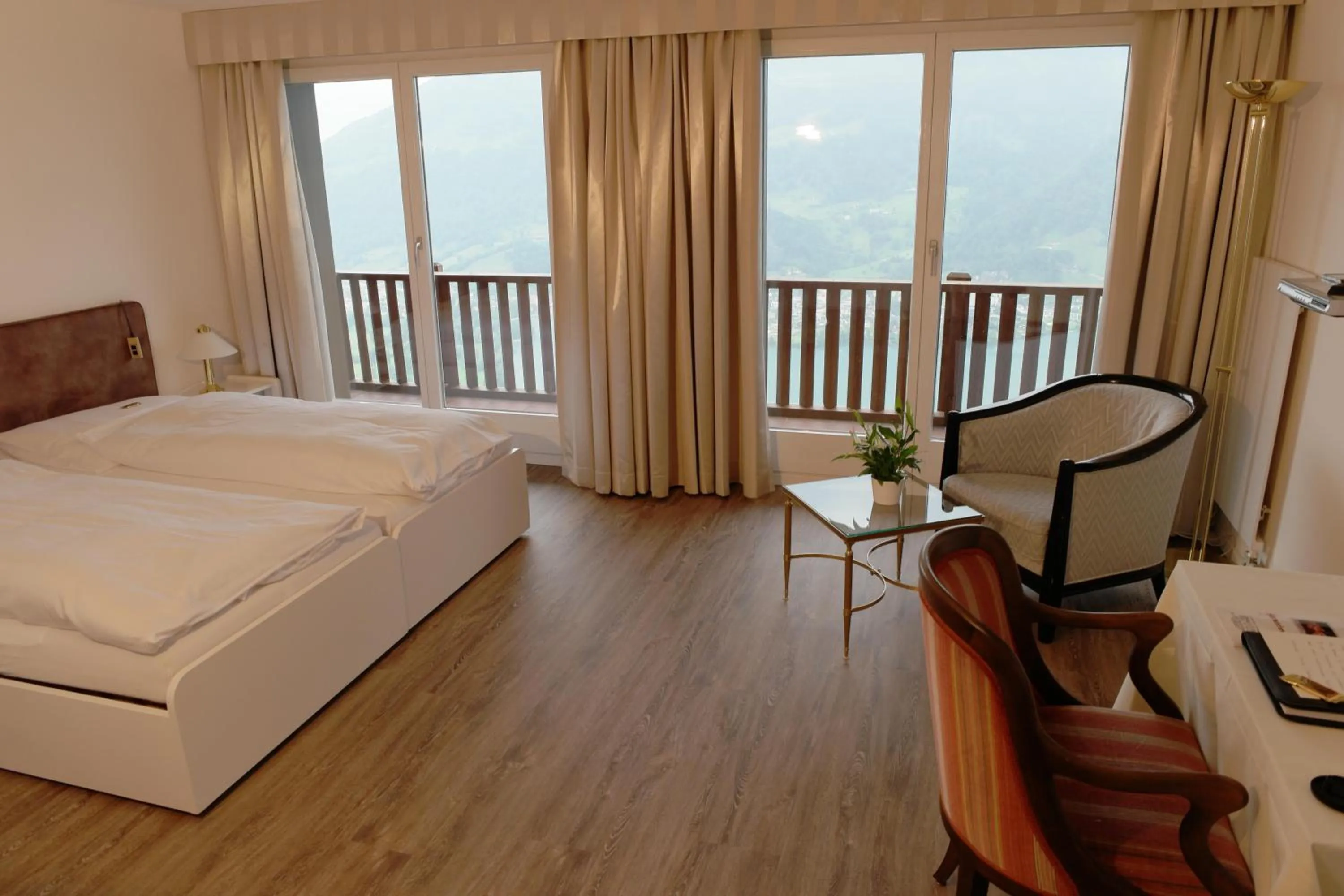 Lake view in Seminar- & Erlebnishotel RömerTurm