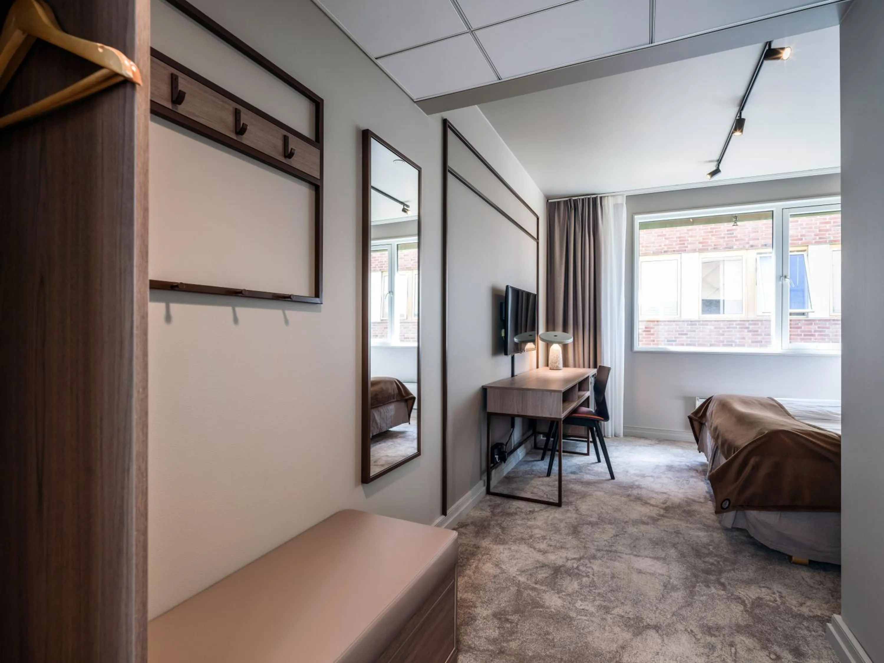 Bedroom in Quality Hotel Saga