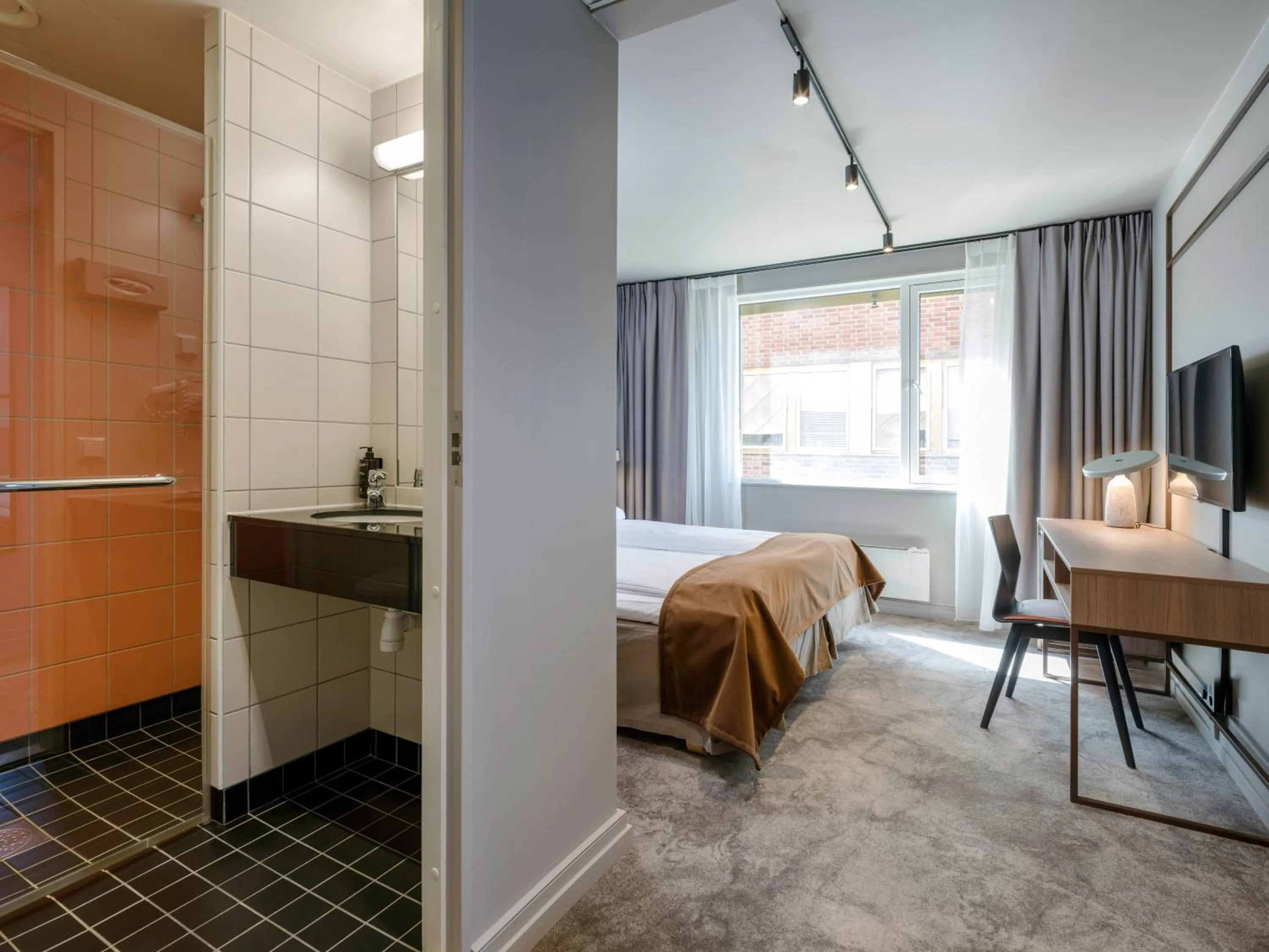 Bed in Quality Hotel Saga