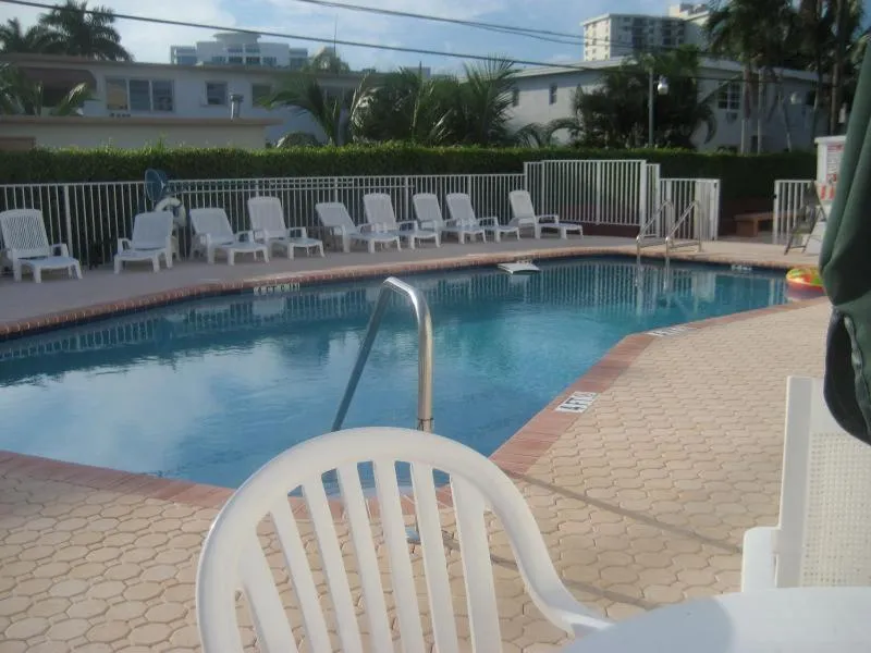 Swimming pool in Napoli Belmar Resort