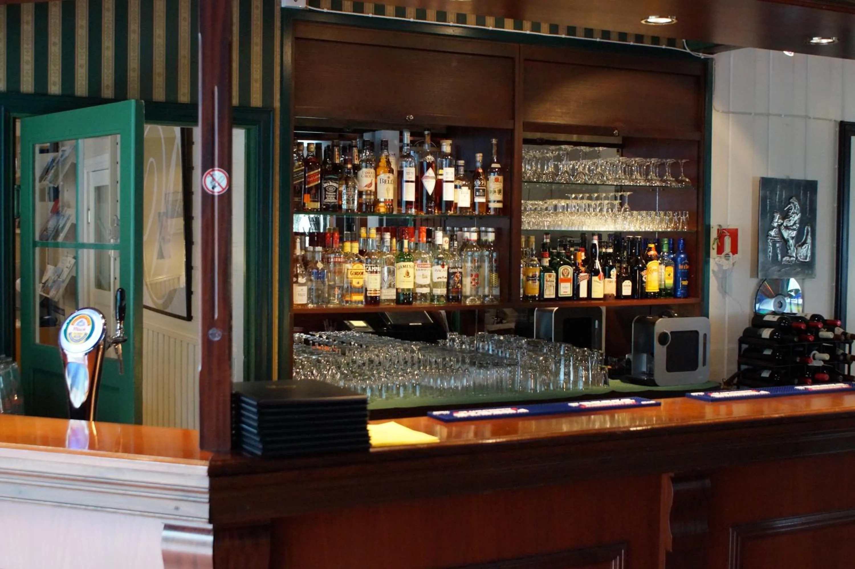 Lounge or bar in Welcome Inn Hotel Lyngskroa