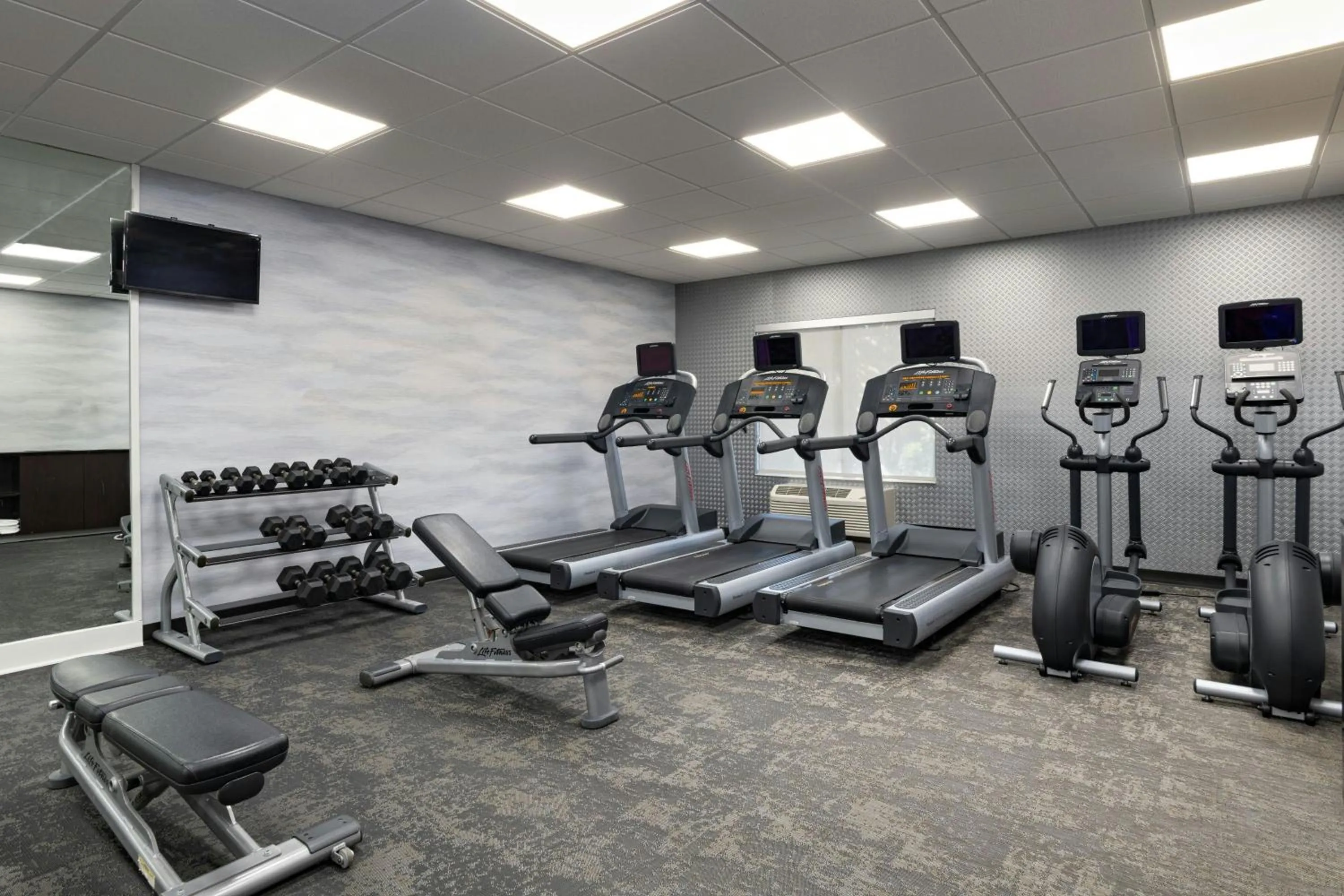 Fitness centre/facilities in Fairfield Inn and Suites by Marriott San Antonio Northeast / Schertz / RAFB