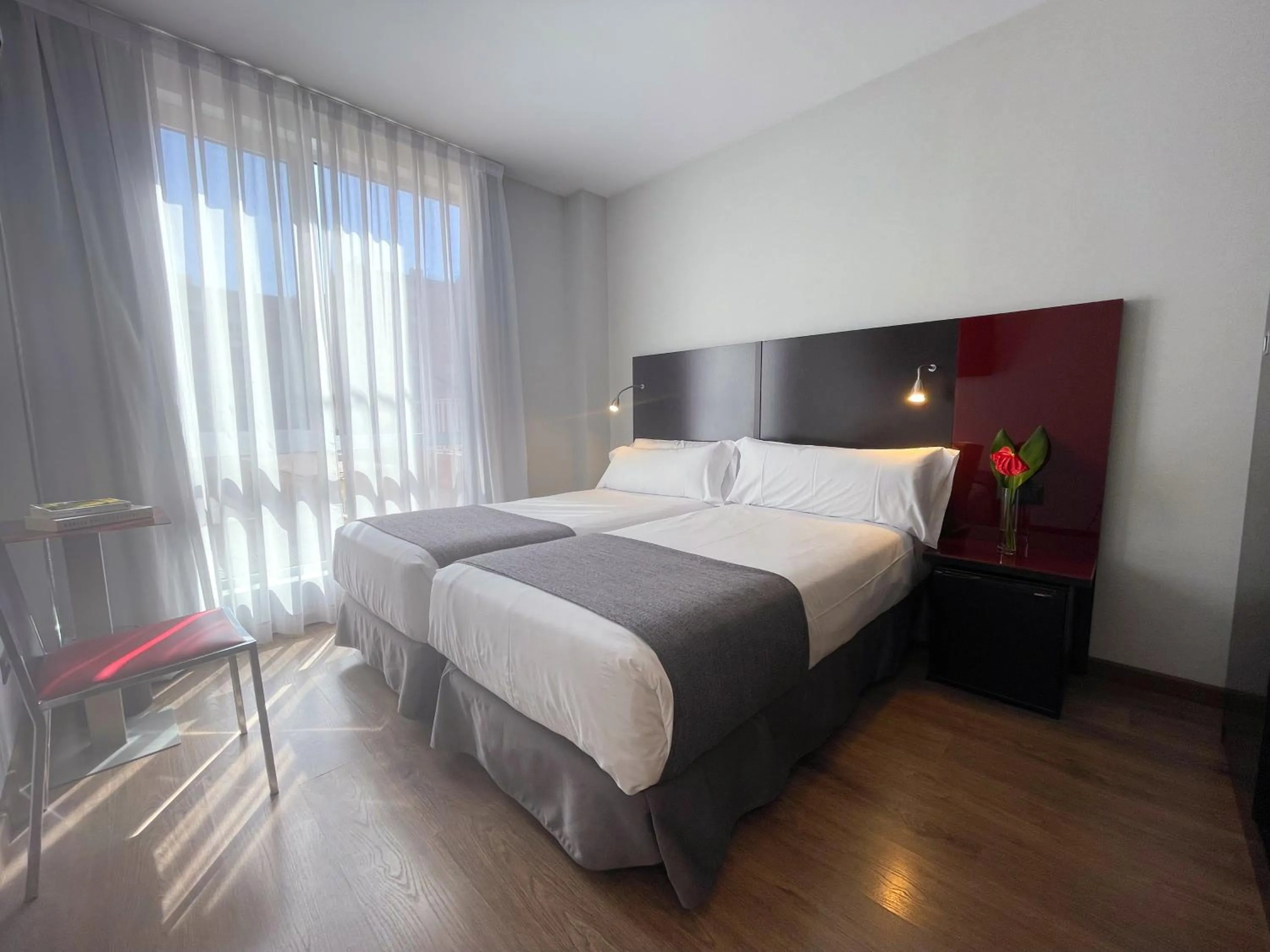 Photo of the whole room, Bed in SM Hotel Sant Antoni