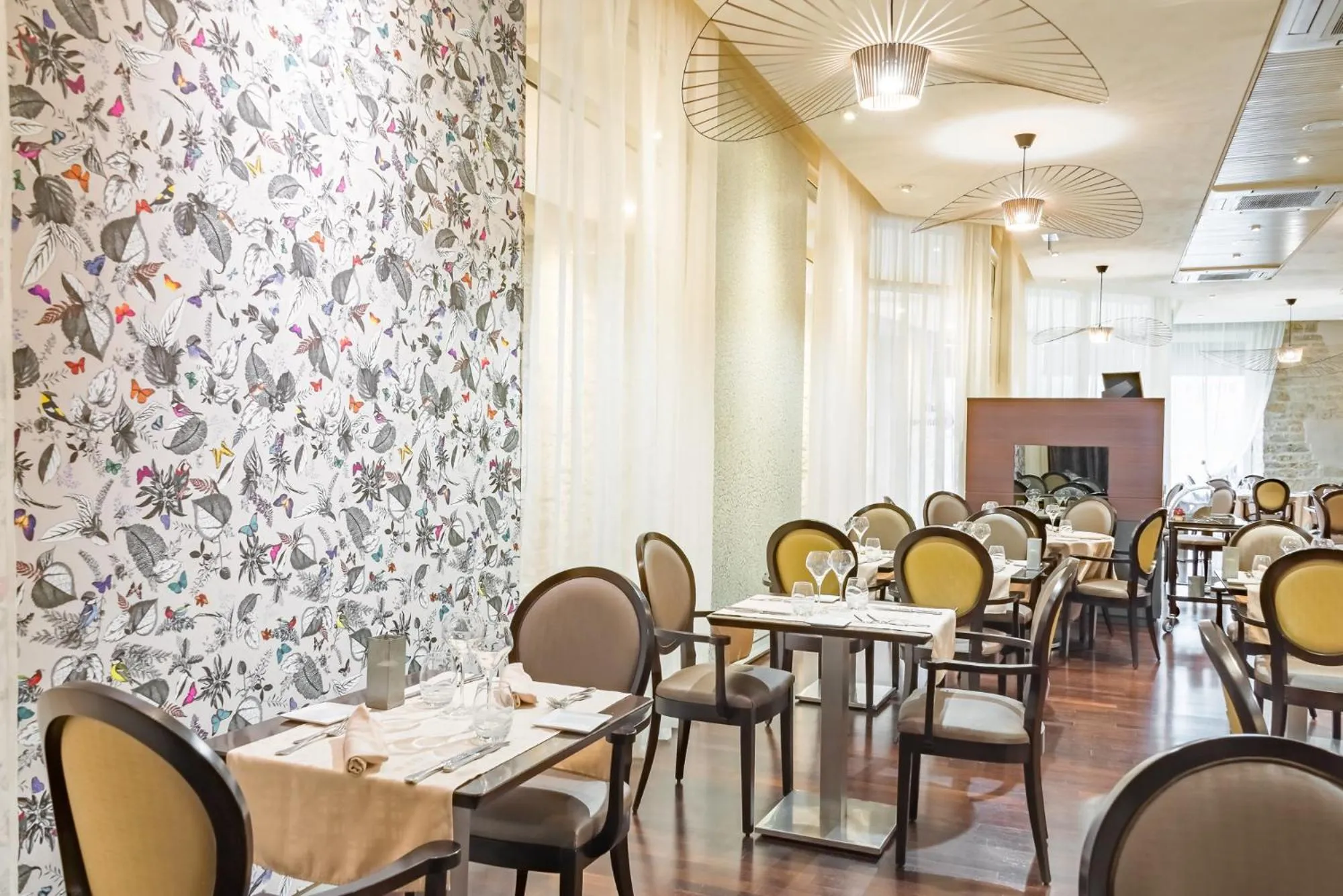 Restaurant/places to eat in Logis Grand Hôtel Des Bains