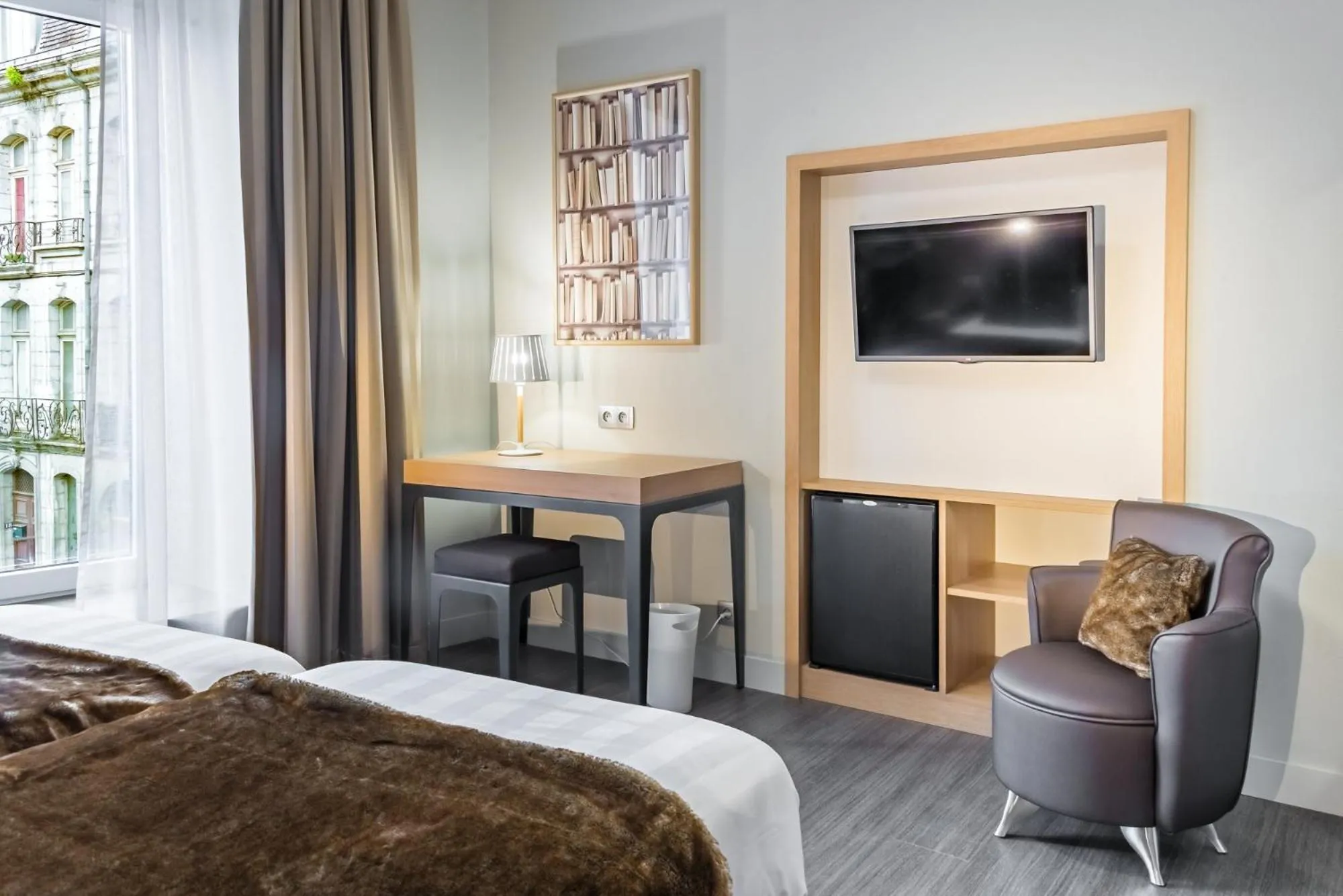 Decorative detail, Bed in Logis Grand Hôtel Des Bains