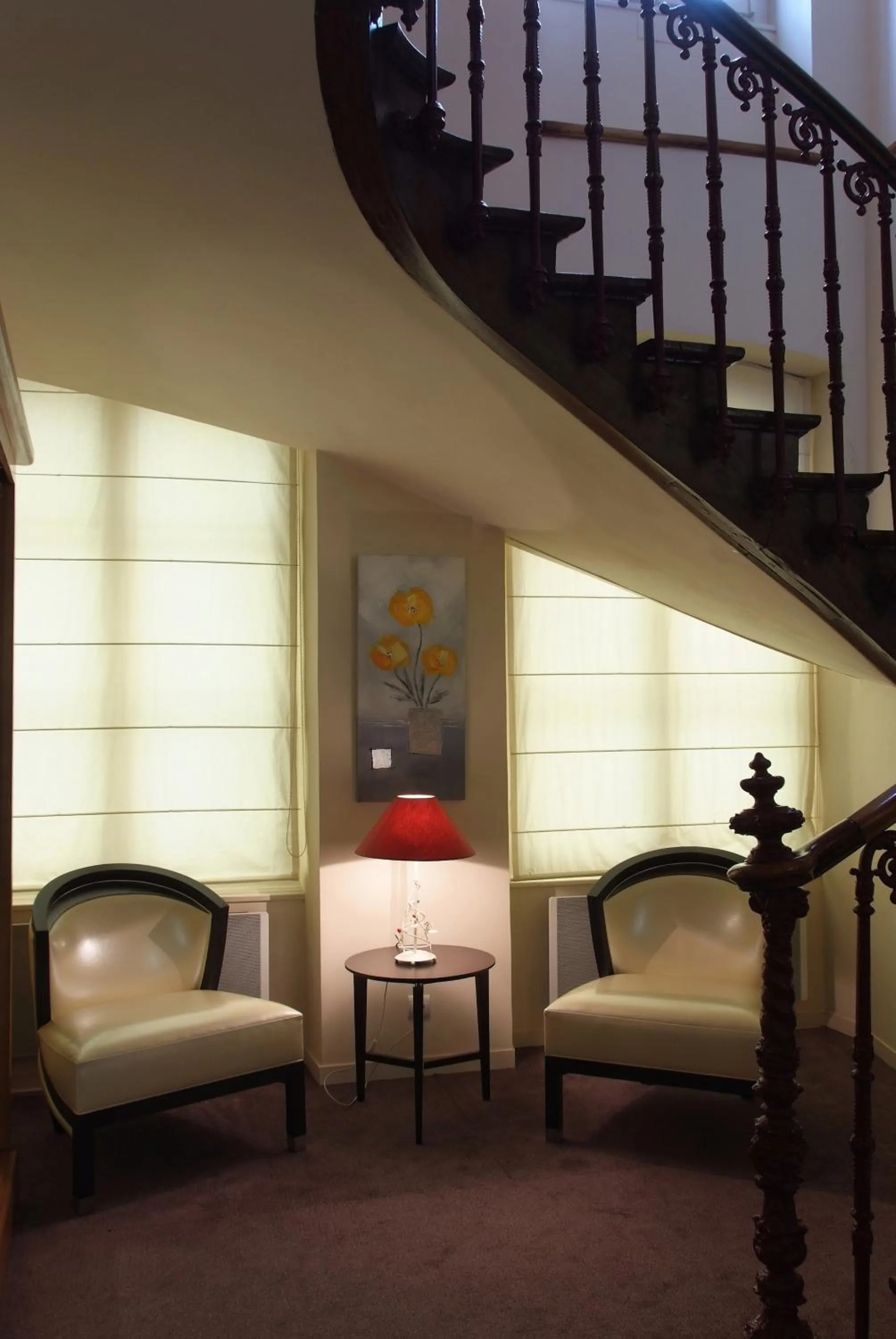 Lobby or reception in Logis Grand Hôtel Des Bains