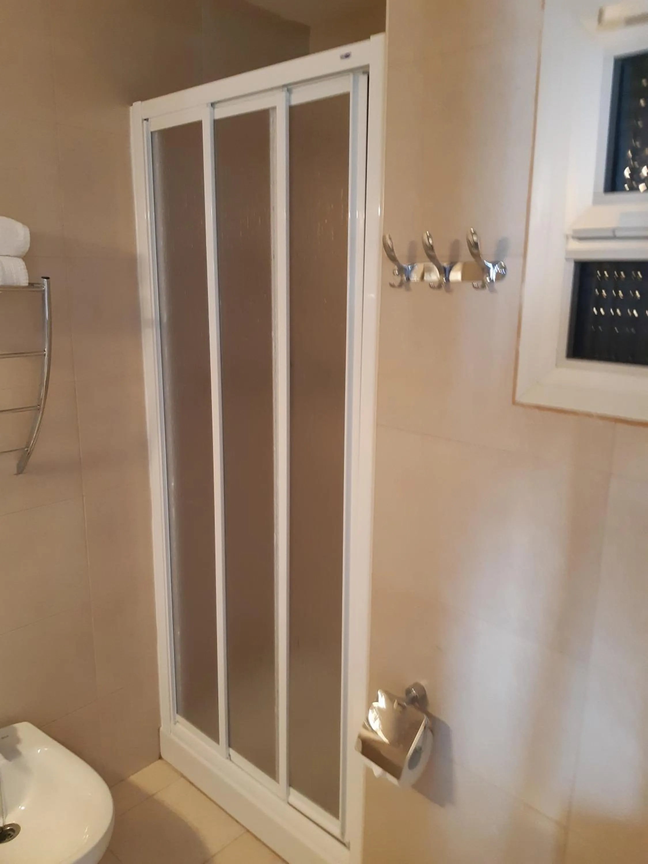 Bathroom in Hotel Condestable