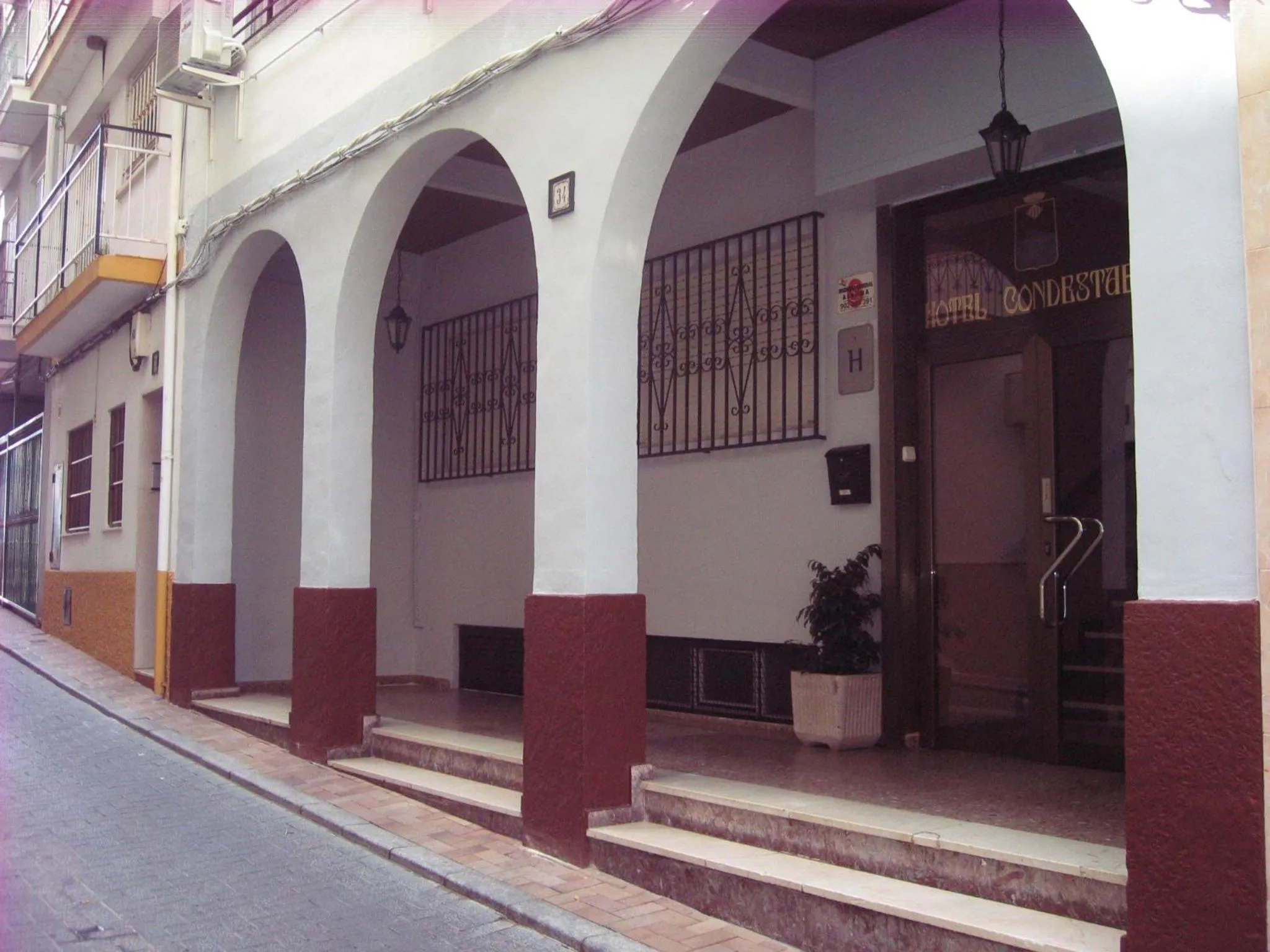 Facade/entrance in Hotel Condestable