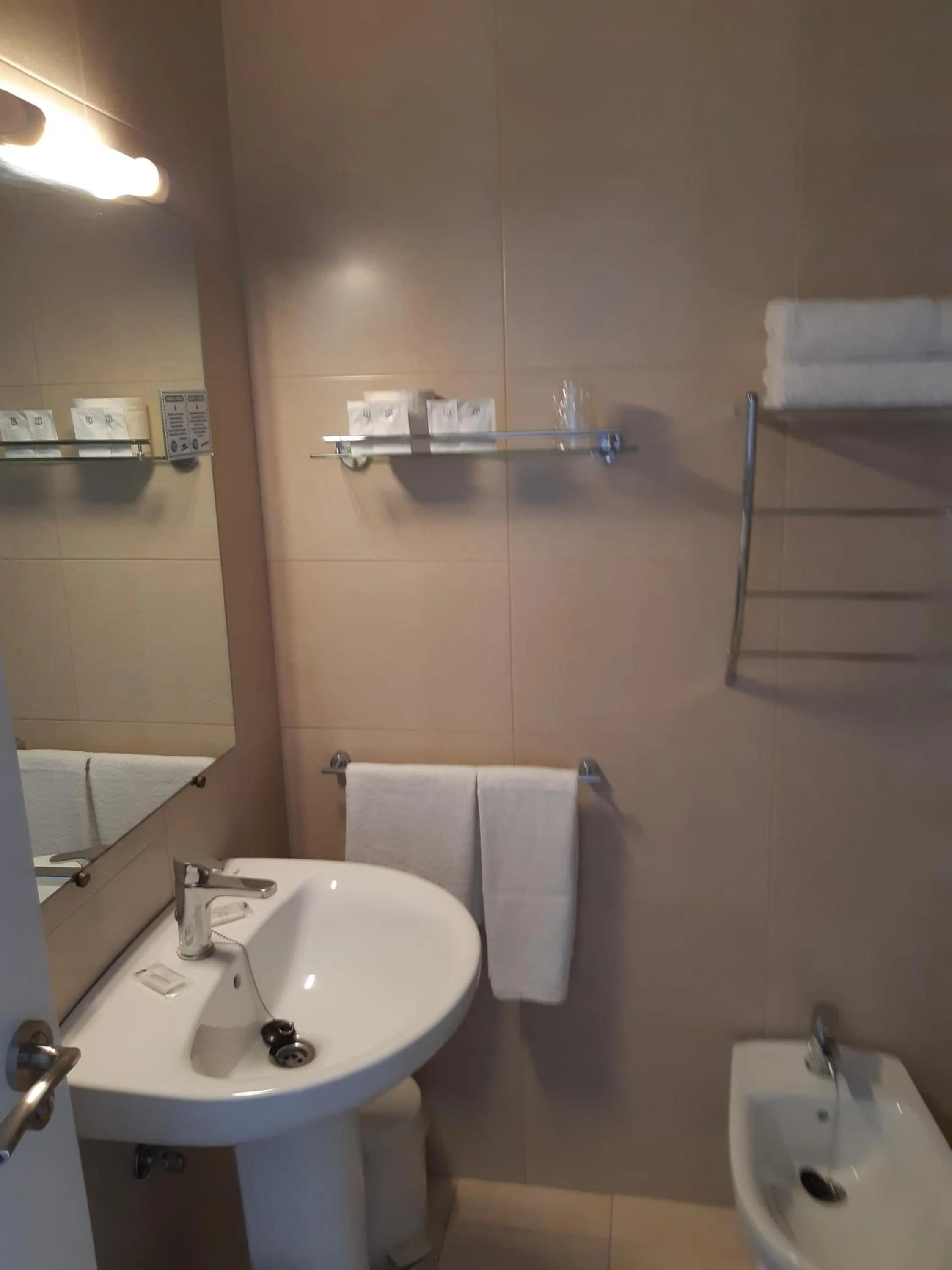 Bathroom in Hotel Condestable