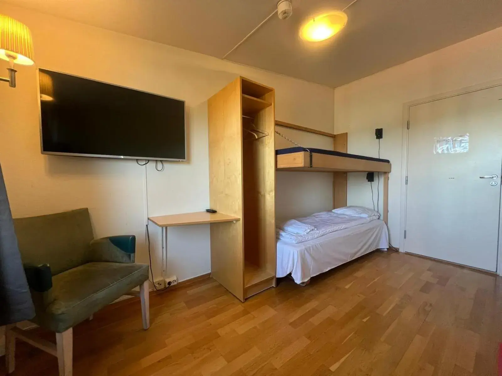 Twin Room - single occupancy in Gjøvik Hovdetun Hostel Twin Room - single occupancy in Gjøvik Hovdetun Hostel