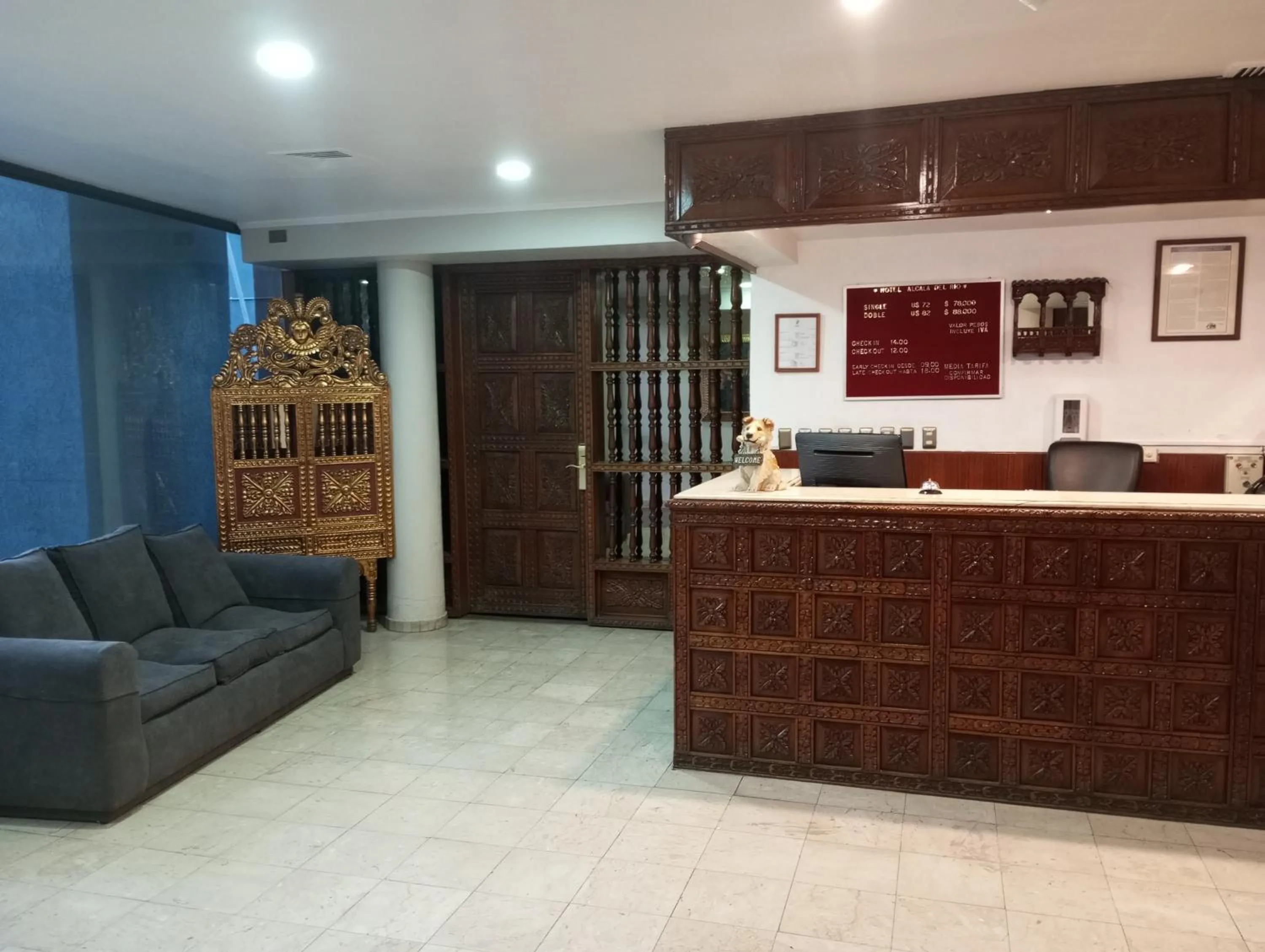 Lobby or reception in Hotel Alcala del Rio