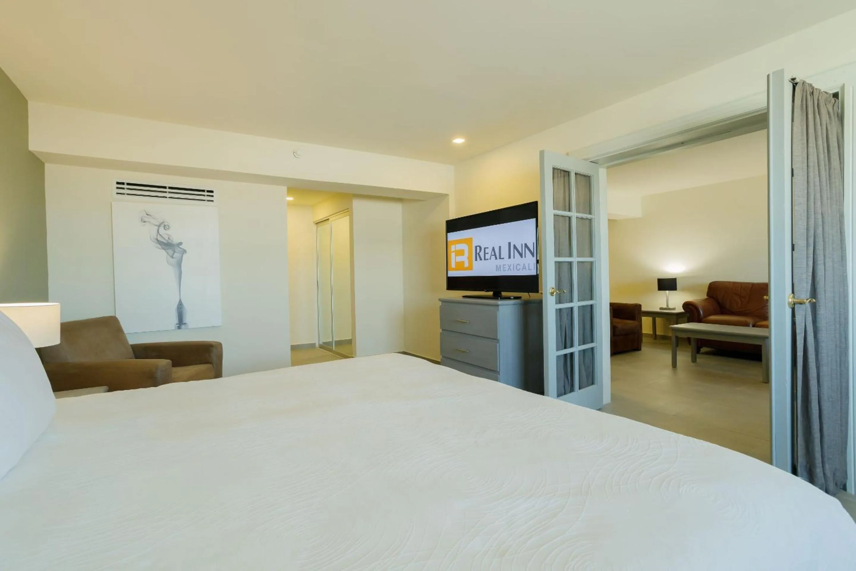 Photo of the whole room, Bed in Real Inn Mexicali