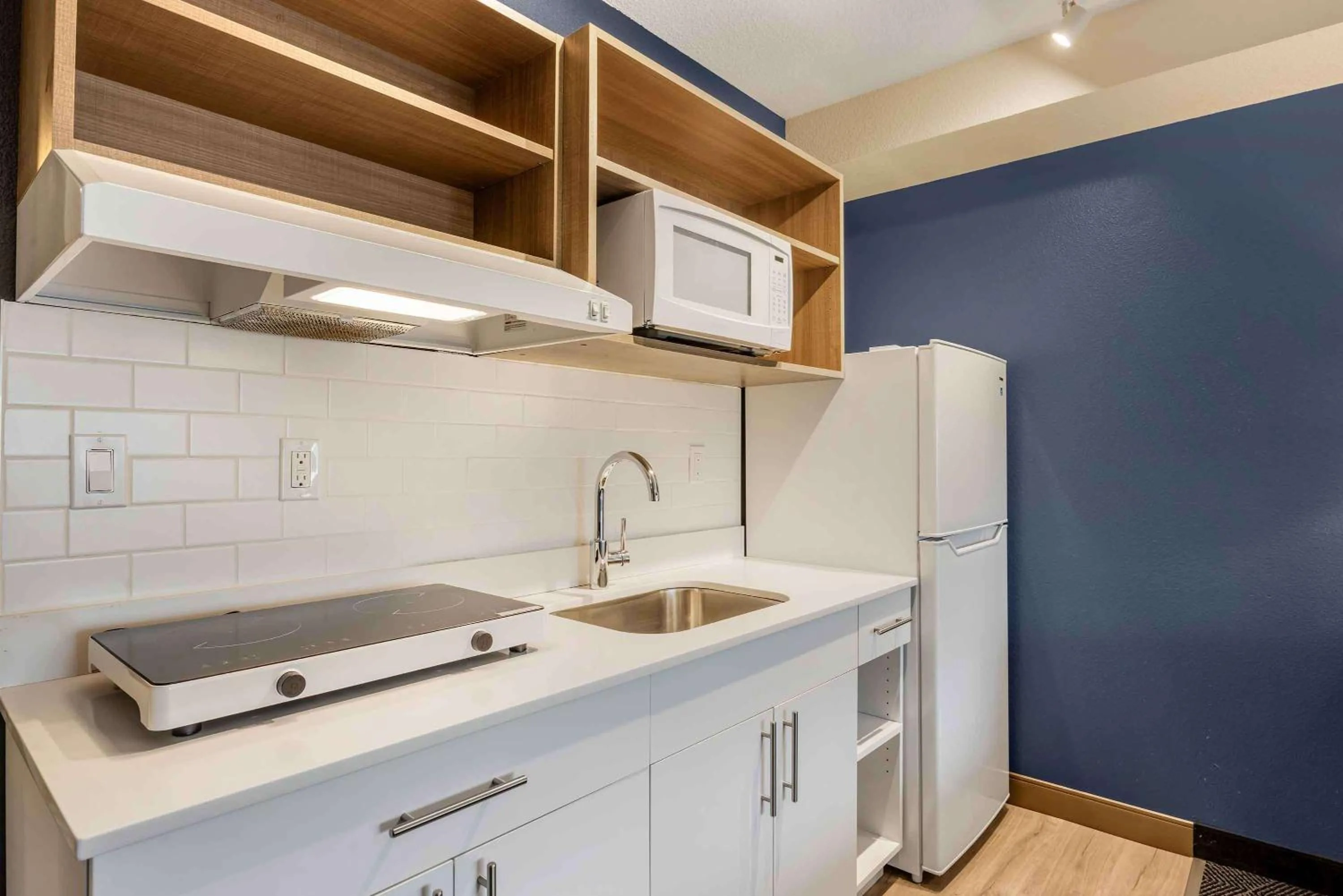 Kitchen or kitchenette in Extended Stay America Premier Suites - Portland - North