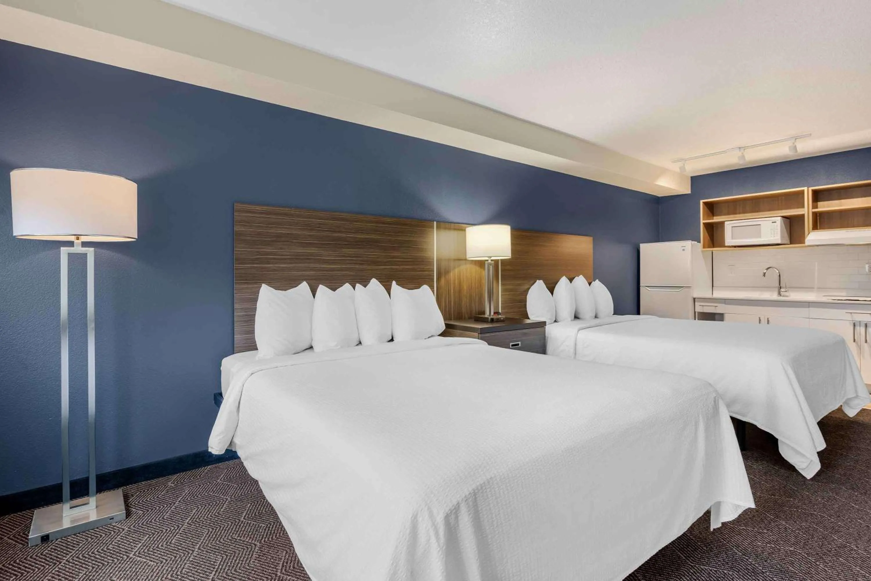 Bedroom, Bed in Extended Stay America Premier Suites - Portland - North