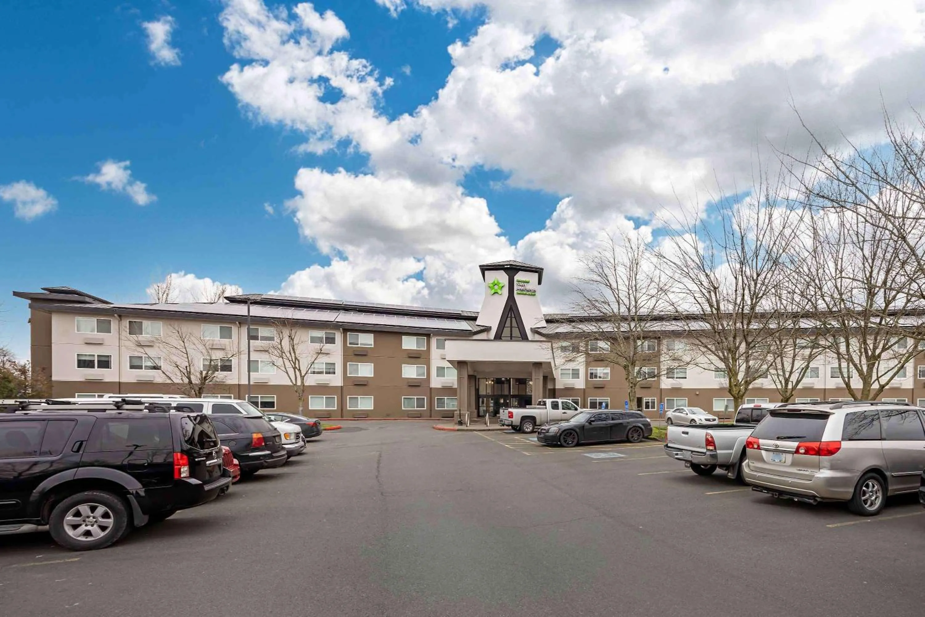 Property building in Extended Stay America Premier Suites - Portland - North