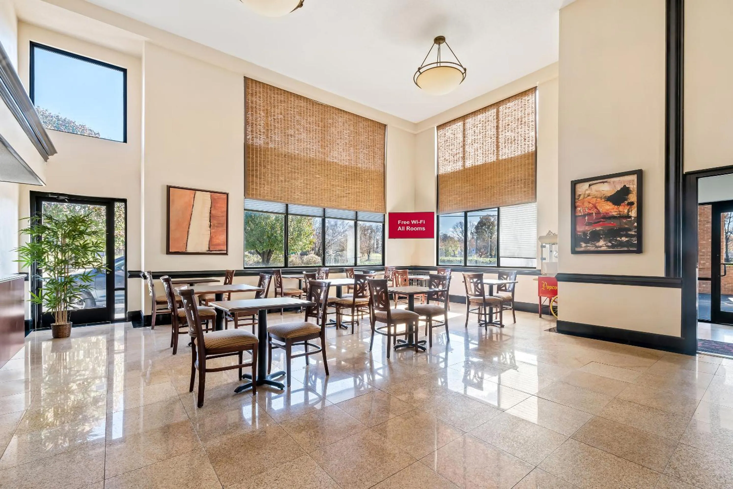 Restaurant/places to eat in Red Roof Inn Charlotte - University