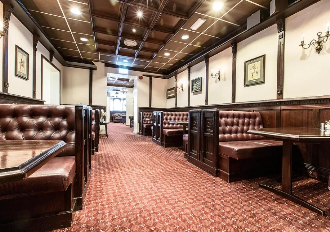 Lobby or reception in Chesterfield Hotel