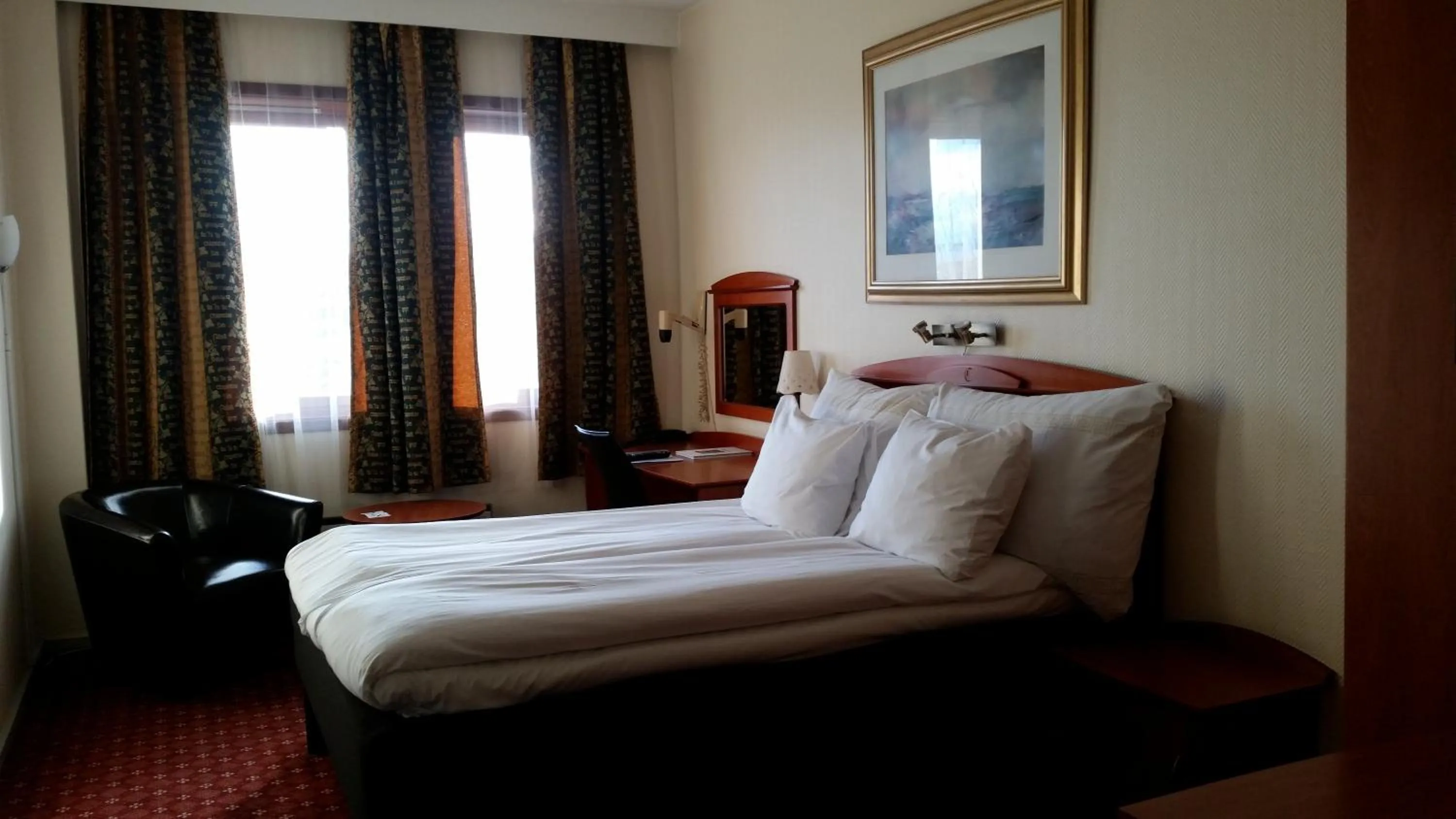 Bed in Chesterfield Hotel