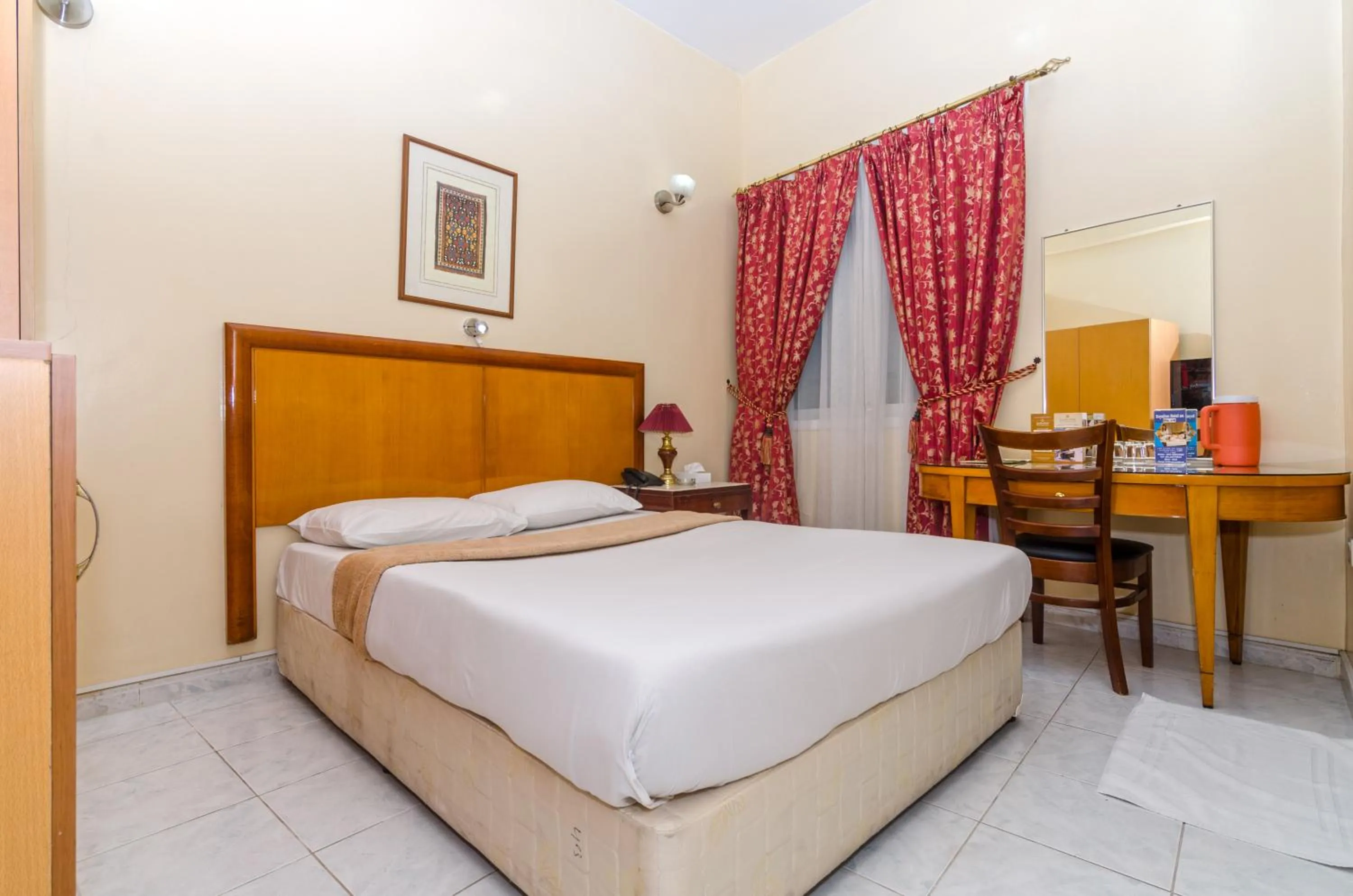 Bedroom, Bed in Royalton Hotel