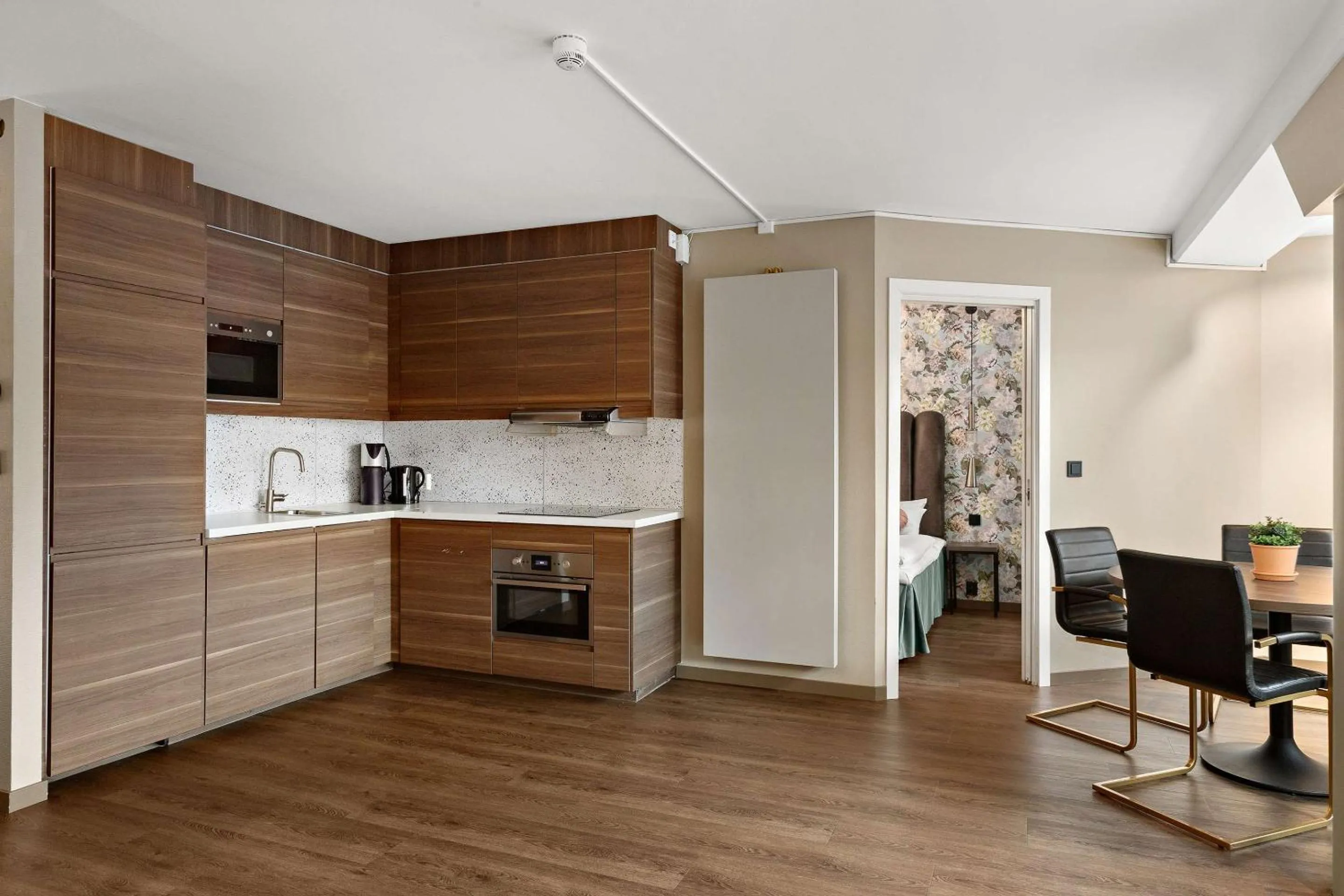 Kitchen or kitchenette in Ole Bull, Best Western Signature Collection