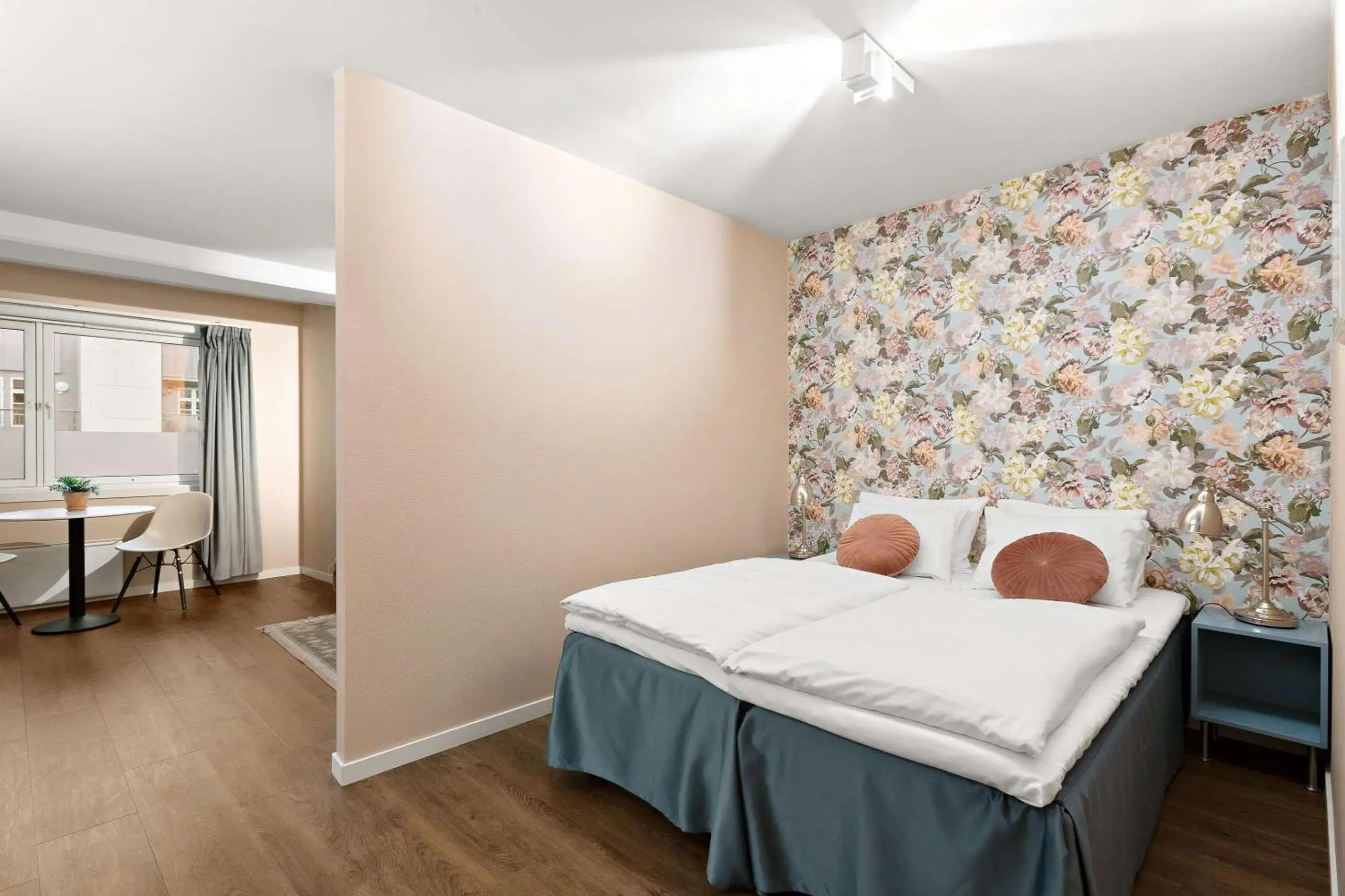 Standard Room - City View in Ole Bull Hotel & Apartments - By Best Western Hotels Standard Room - City View in Ole Bull Hotel & Apartments - By Best Western Hotels