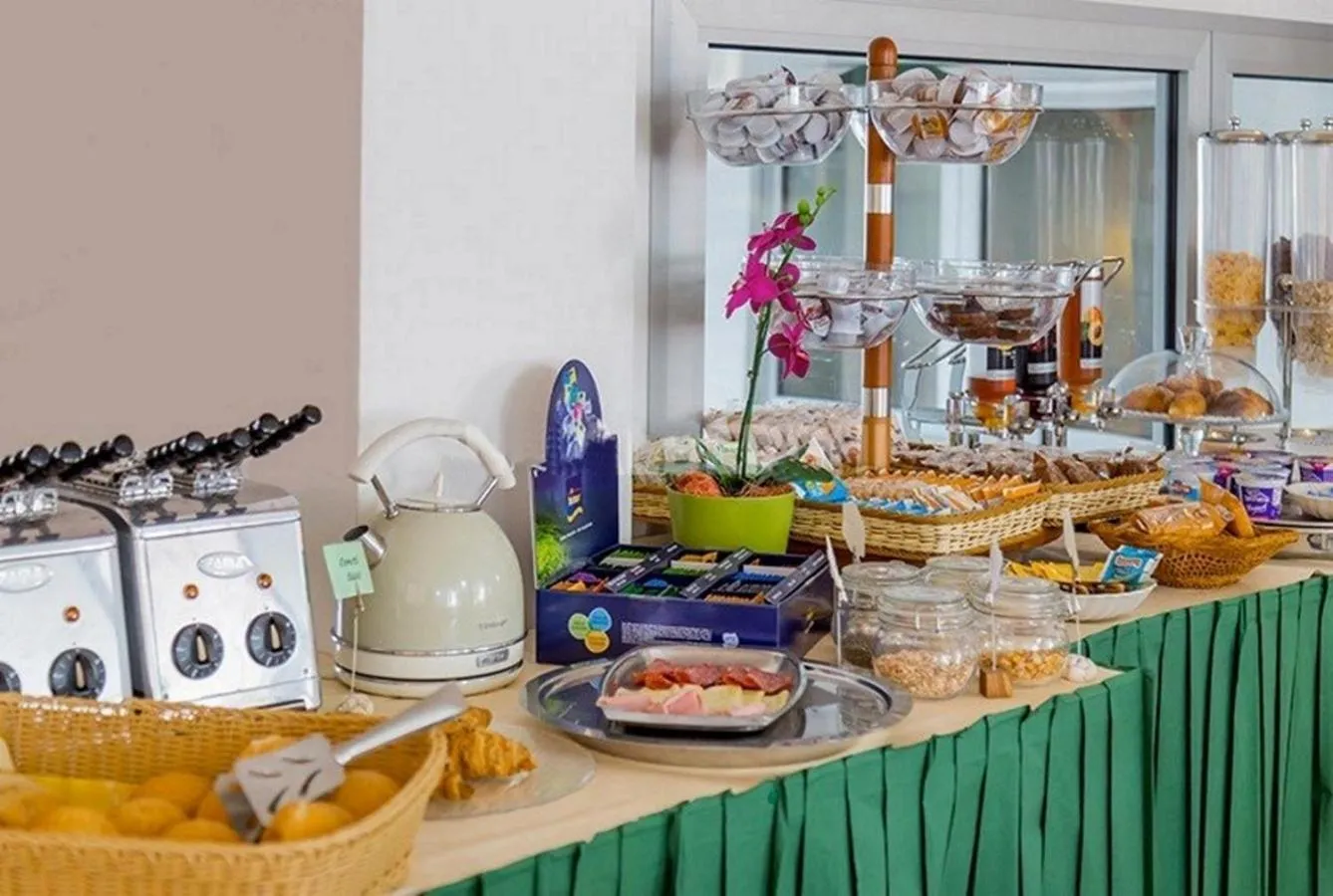 Restaurant/places to eat in Hotel Augusta