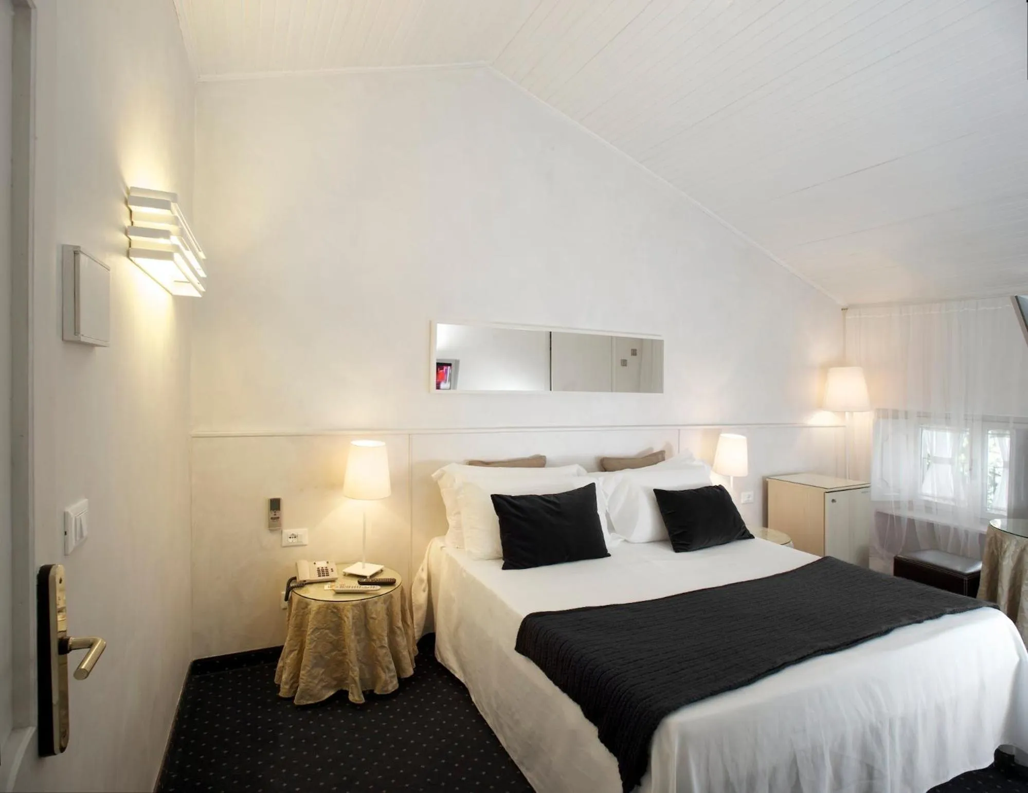 Bedroom, Bed in Hotel Clocchiatti Next