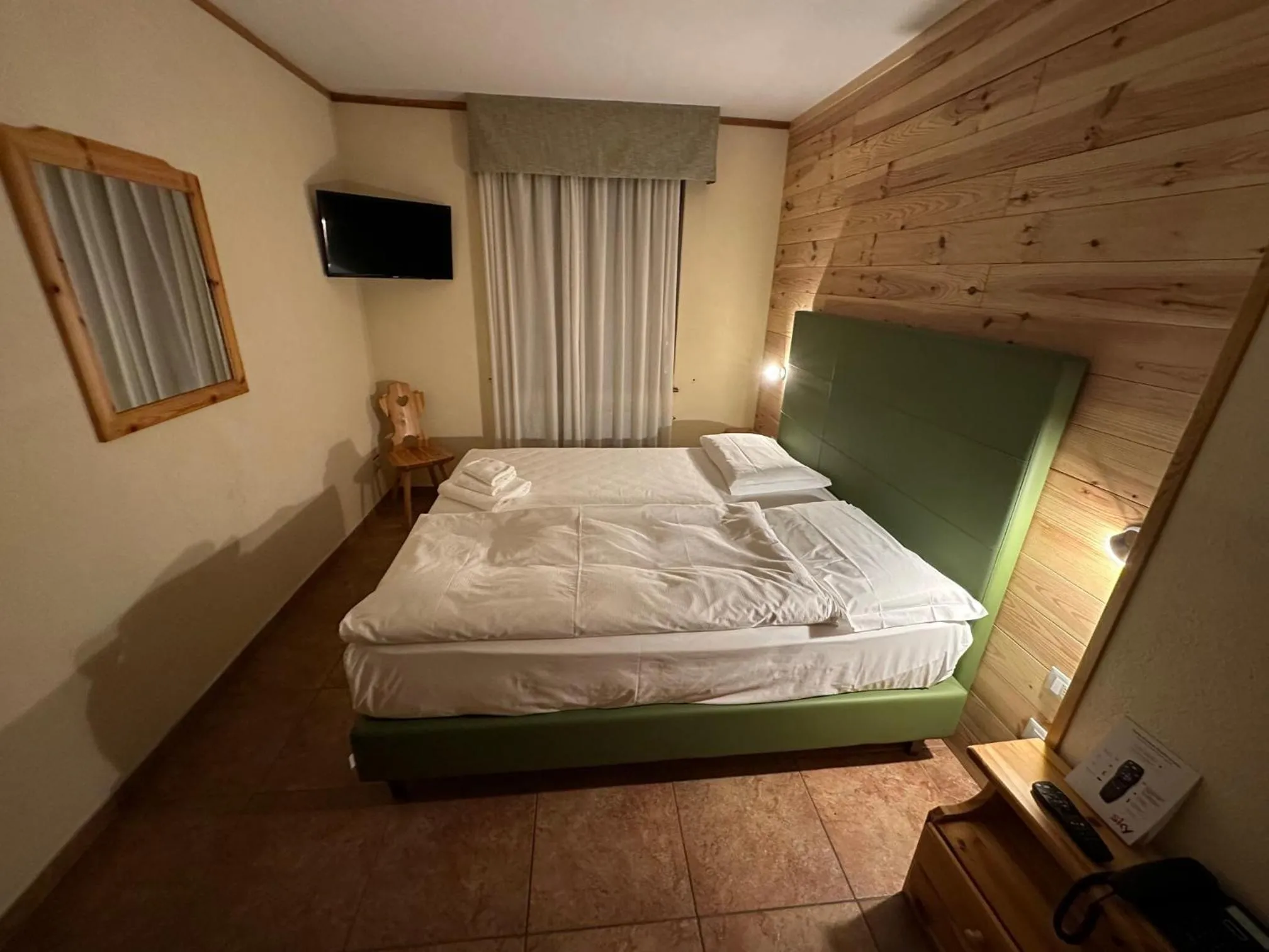 Photo of the whole room, Bed in Hotel Trieste