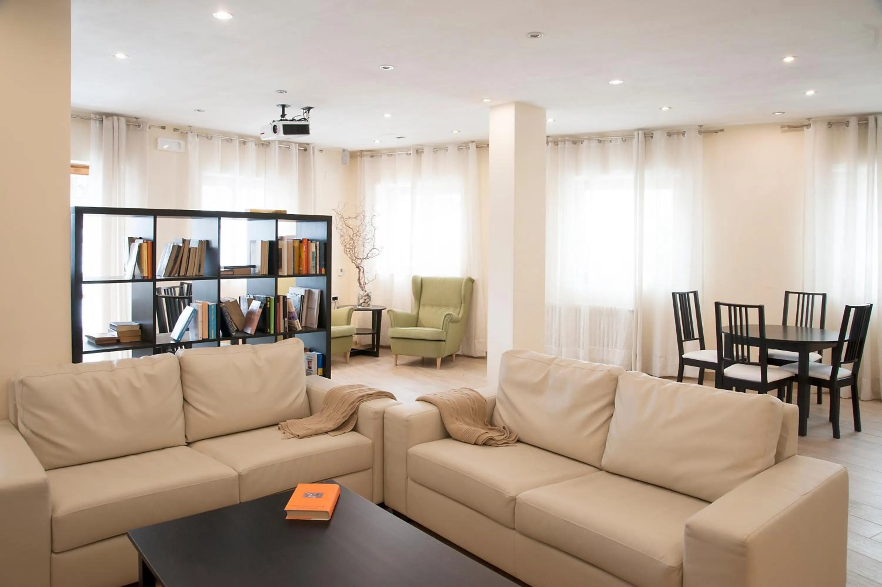 TV and multimedia in Hotel Trieste