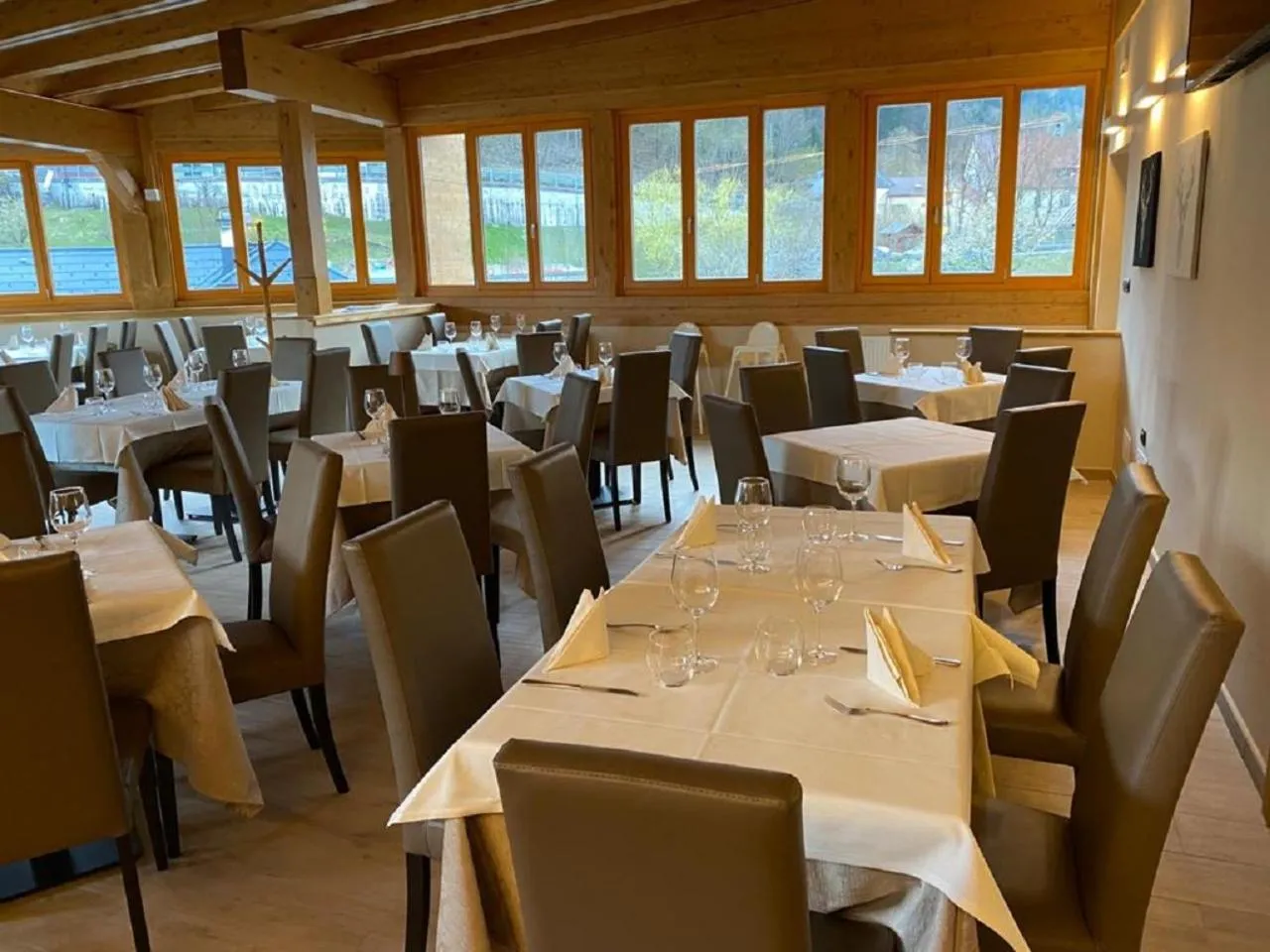 Restaurant/places to eat in Hotel Trieste