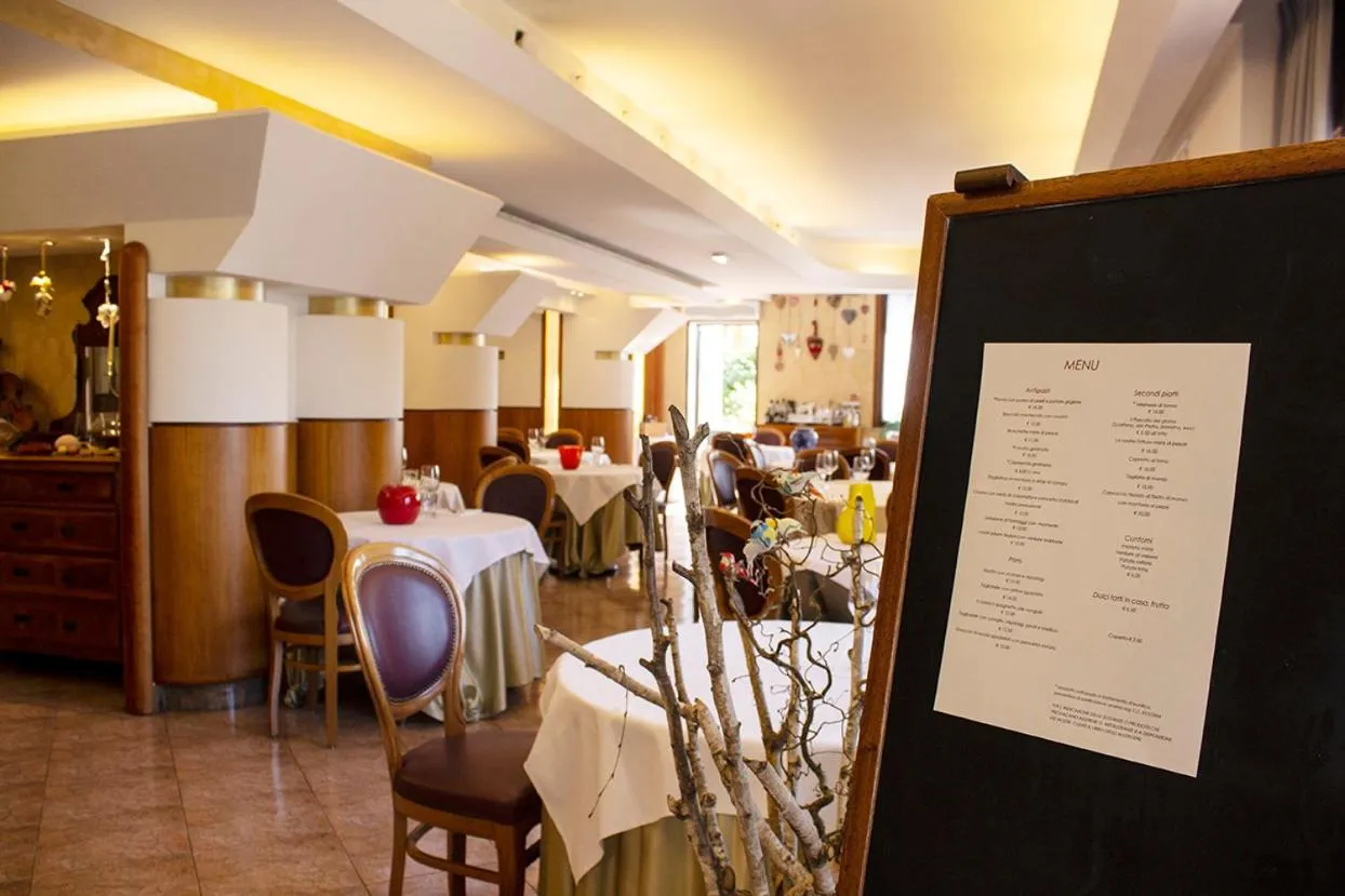 Restaurant/places to eat in Albergo Ristorante Belvedere